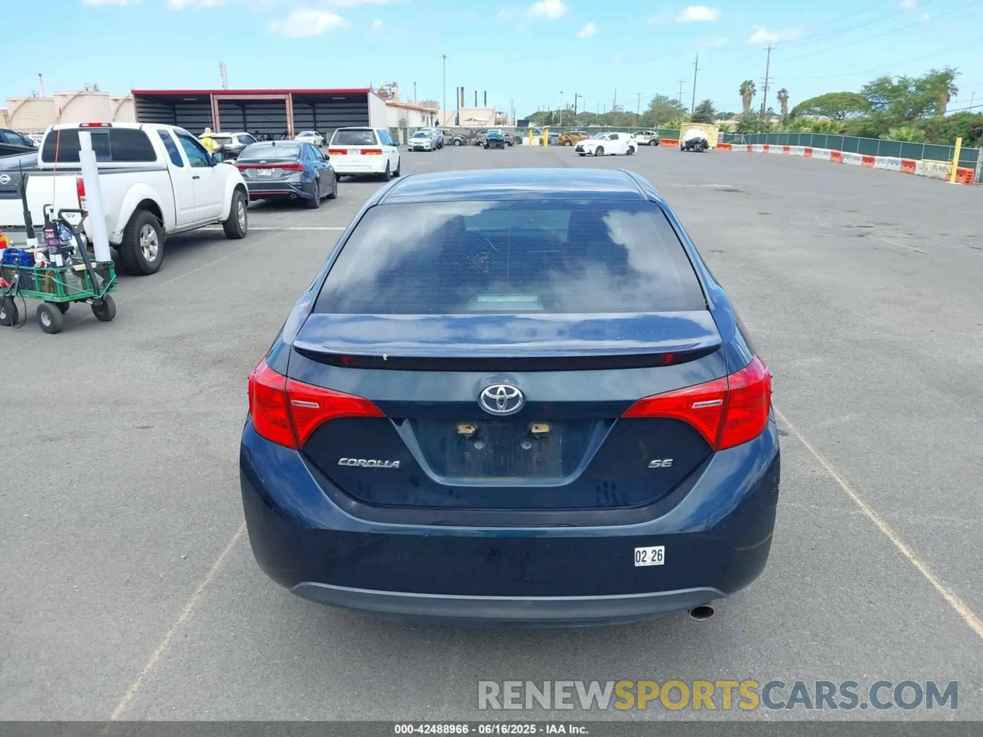 16 Photograph of a damaged car 5YFBURHE0KP869532 TOYOTA COROLLA 2019