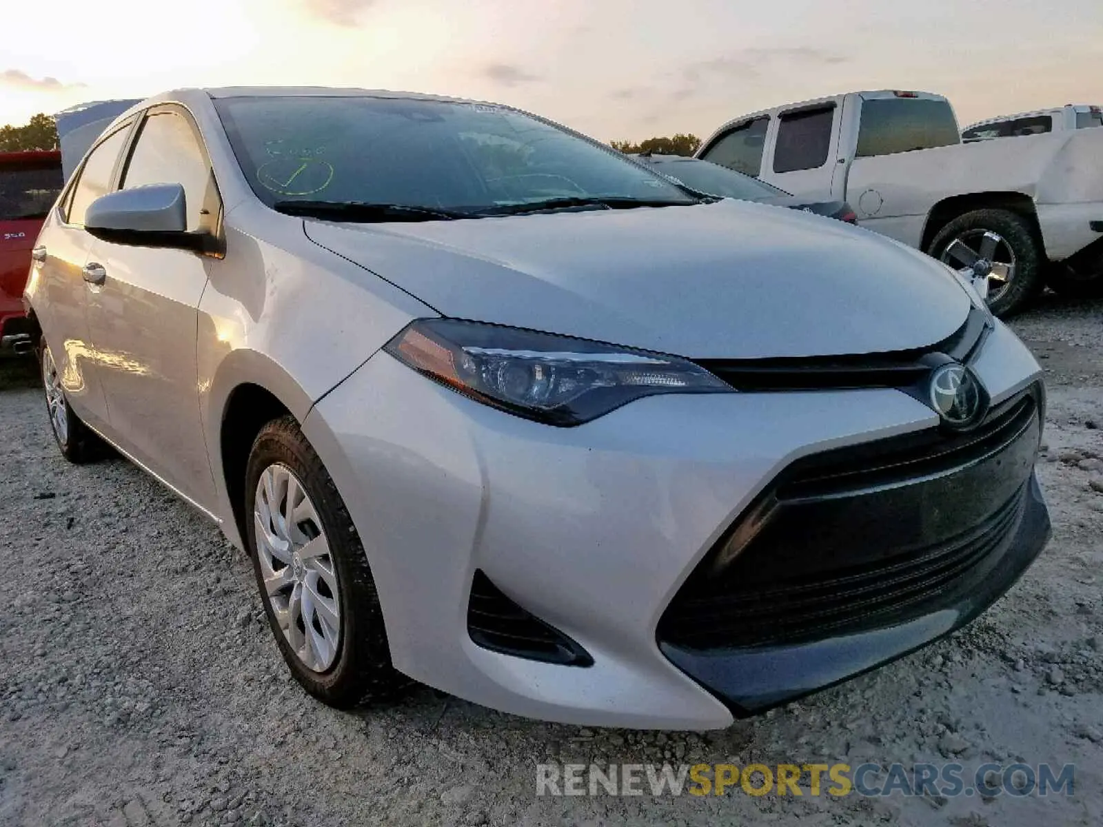 1 Photograph of a damaged car 5YFBURHE0KP872771 TOYOTA COROLLA 2019