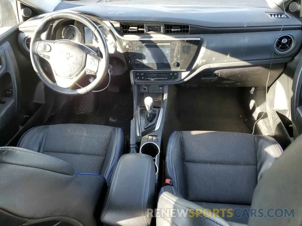 8 Photograph of a damaged car 5YFBURHE0KP879476 TOYOTA COROLLA 2019