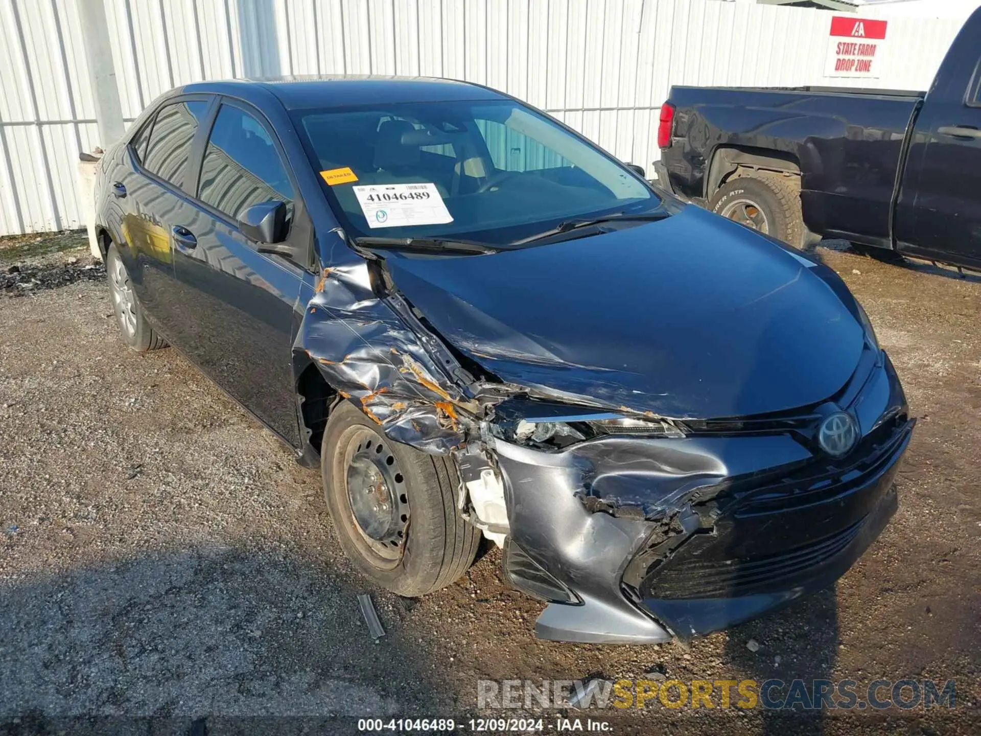 1 Photograph of a damaged car 5YFBURHE0KP881776 TOYOTA COROLLA 2019