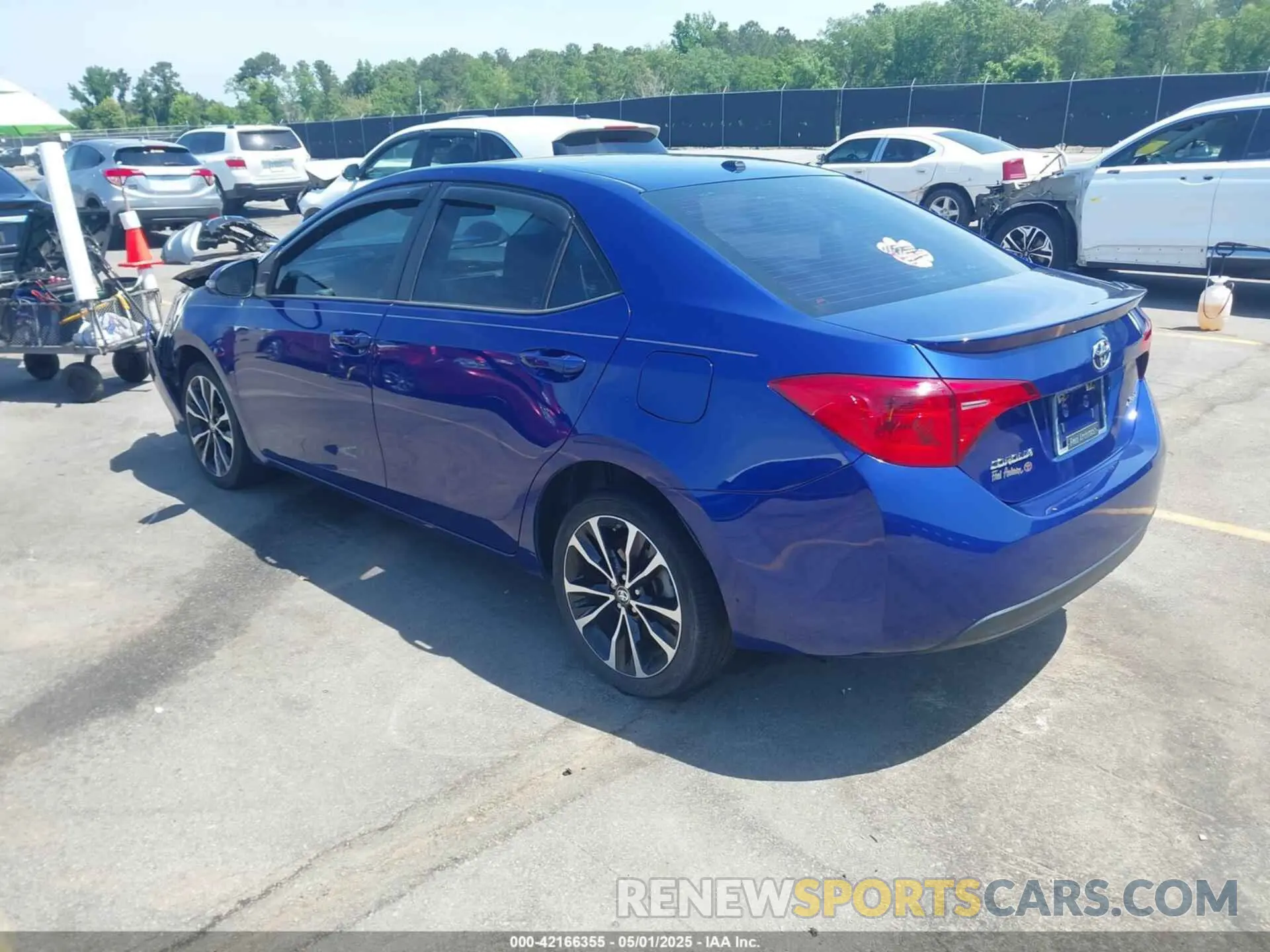 3 Фотография поврежденного автомобиля 5YFBURHE0KP882071 TOYOTA COROLLA 2019