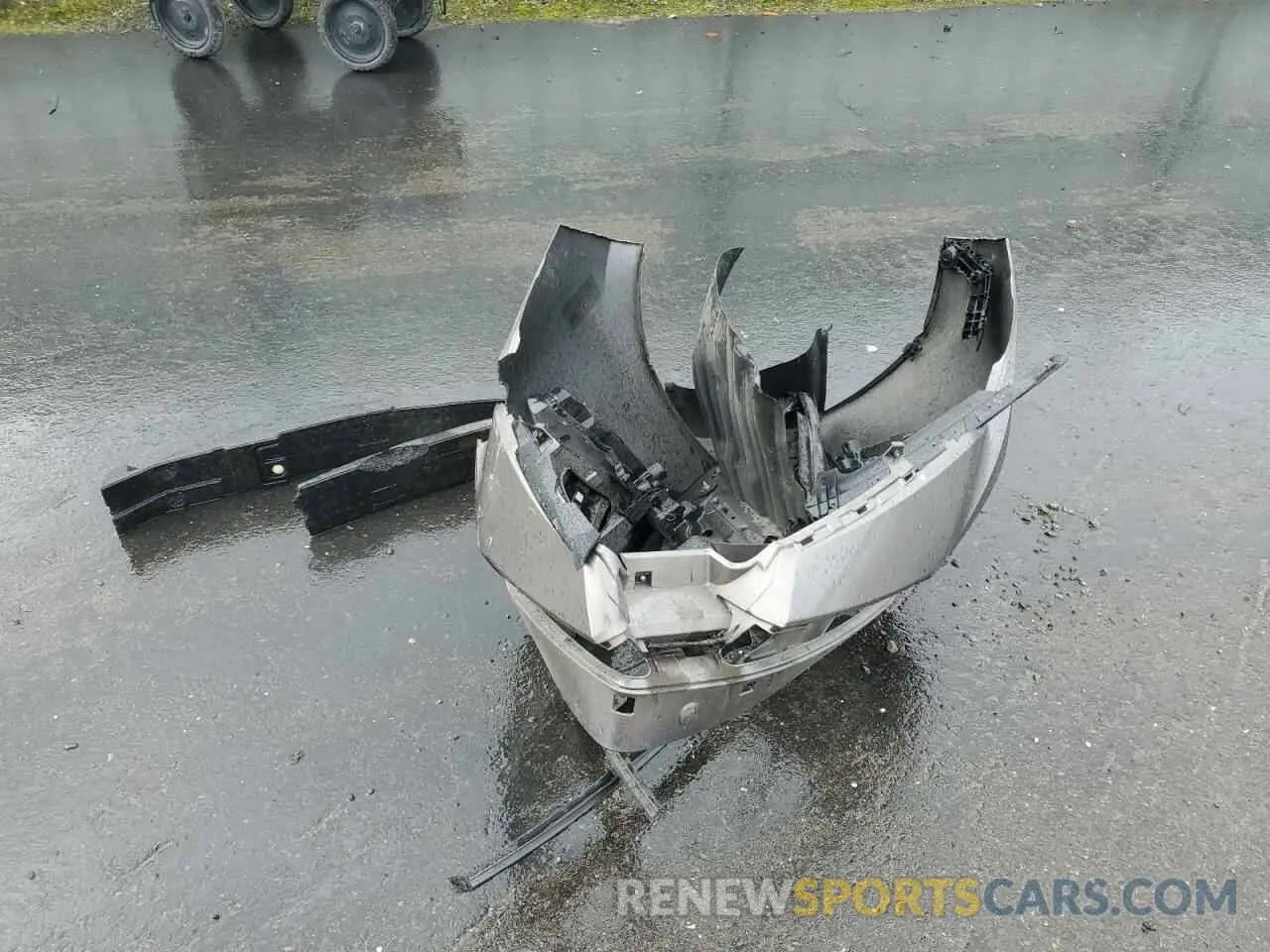 12 Photograph of a damaged car 5YFBURHE0KP886444 TOYOTA COROLLA 2019