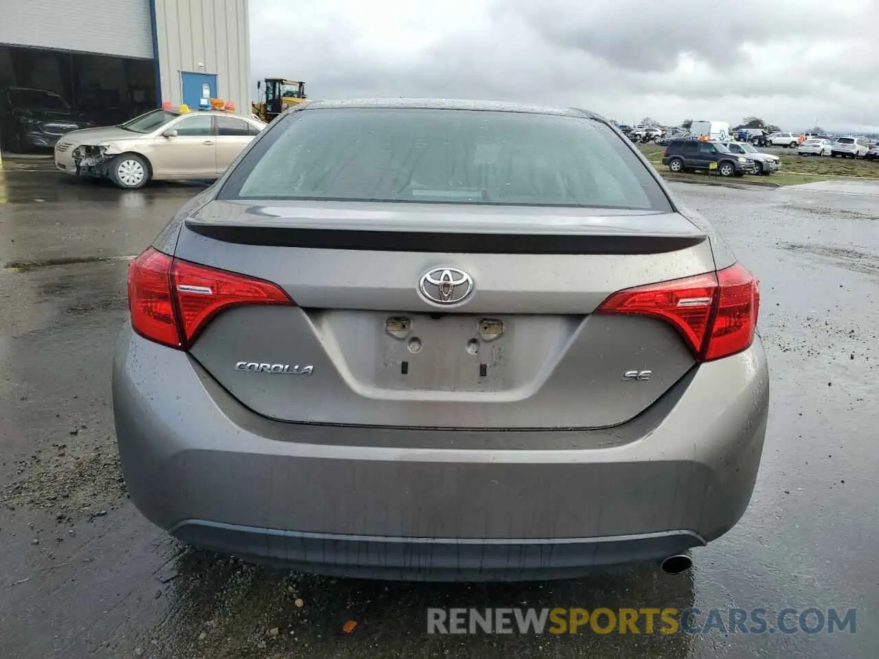 6 Photograph of a damaged car 5YFBURHE0KP886444 TOYOTA COROLLA 2019