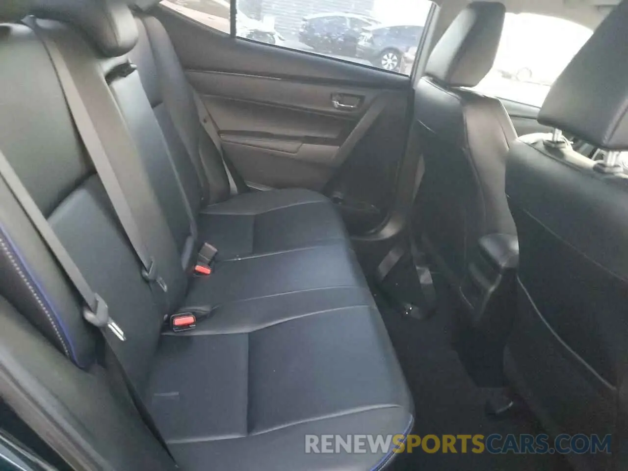 10 Photograph of a damaged car 5YFBURHE0KP888419 TOYOTA COROLLA 2019