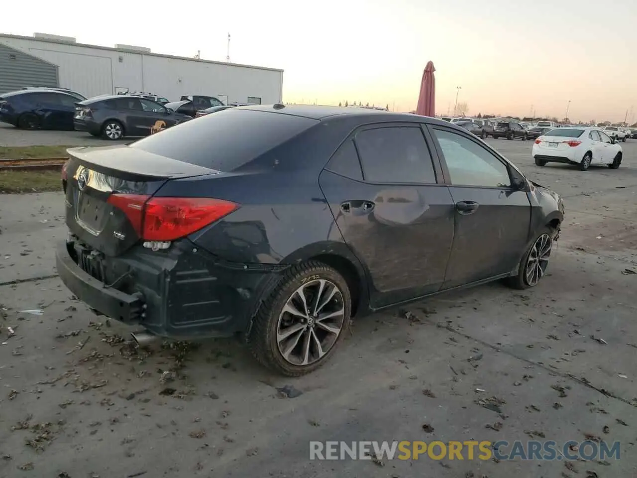 3 Photograph of a damaged car 5YFBURHE0KP888419 TOYOTA COROLLA 2019