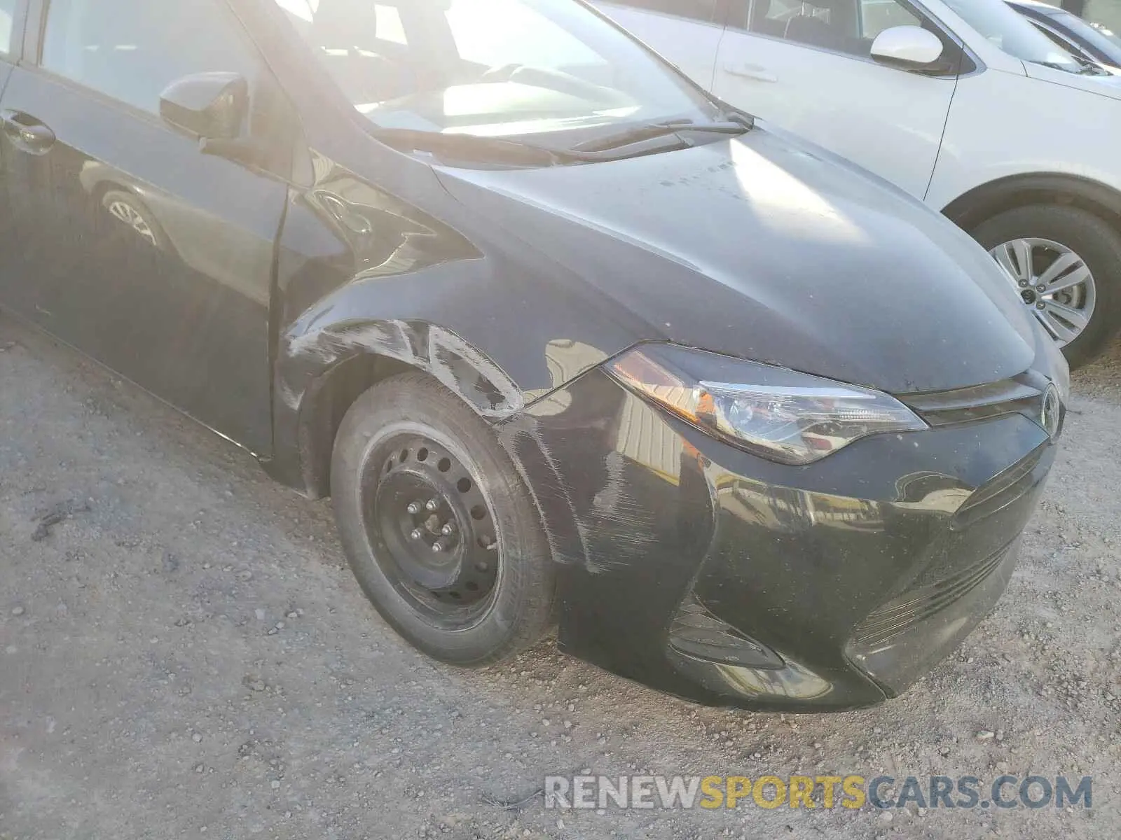 9 Photograph of a damaged car 5YFBURHE0KP899405 TOYOTA COROLLA 2019