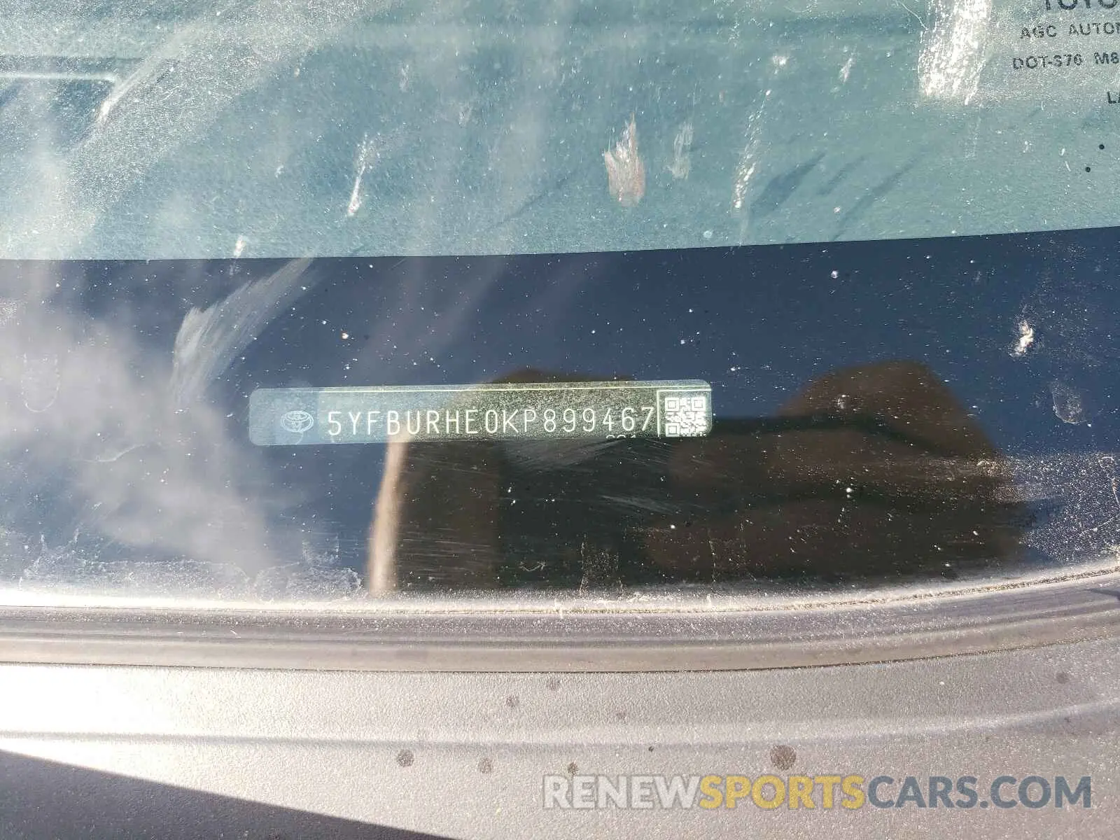 10 Photograph of a damaged car 5YFBURHE0KP899467 TOYOTA COROLLA 2019