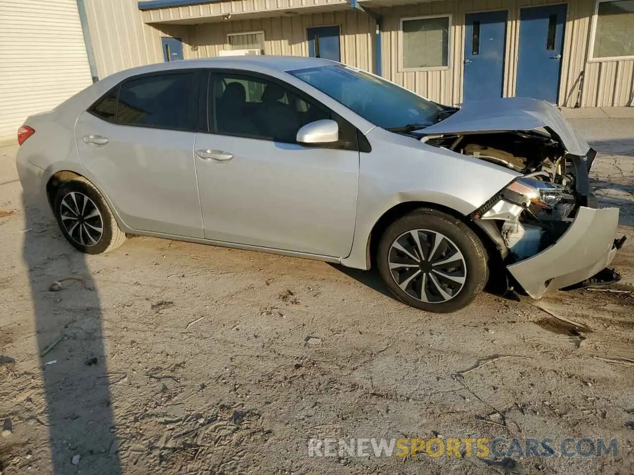 4 Photograph of a damaged car 5YFBURHE0KP900343 TOYOTA COROLLA 2019