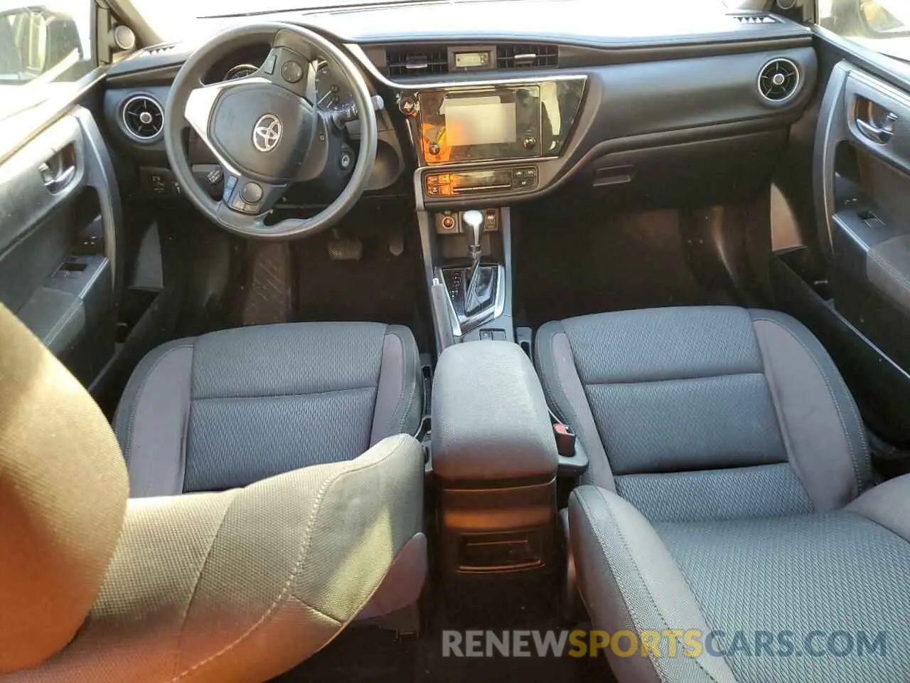 8 Photograph of a damaged car 5YFBURHE0KP900343 TOYOTA COROLLA 2019