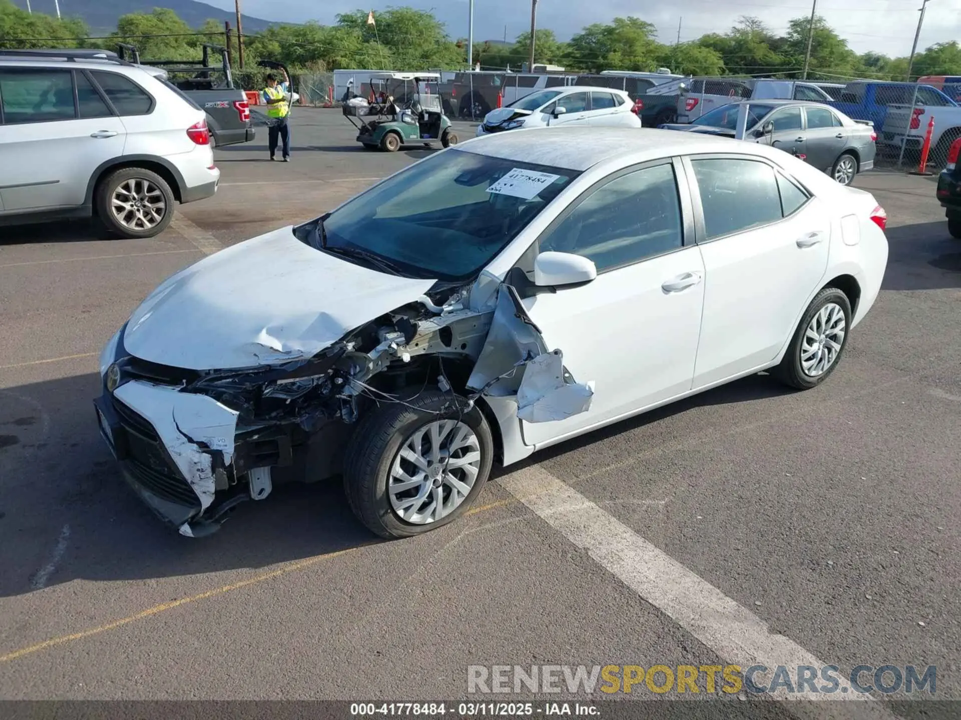 2 Фотография поврежденного автомобиля 5YFBURHE0KP902271 TOYOTA COROLLA 2019