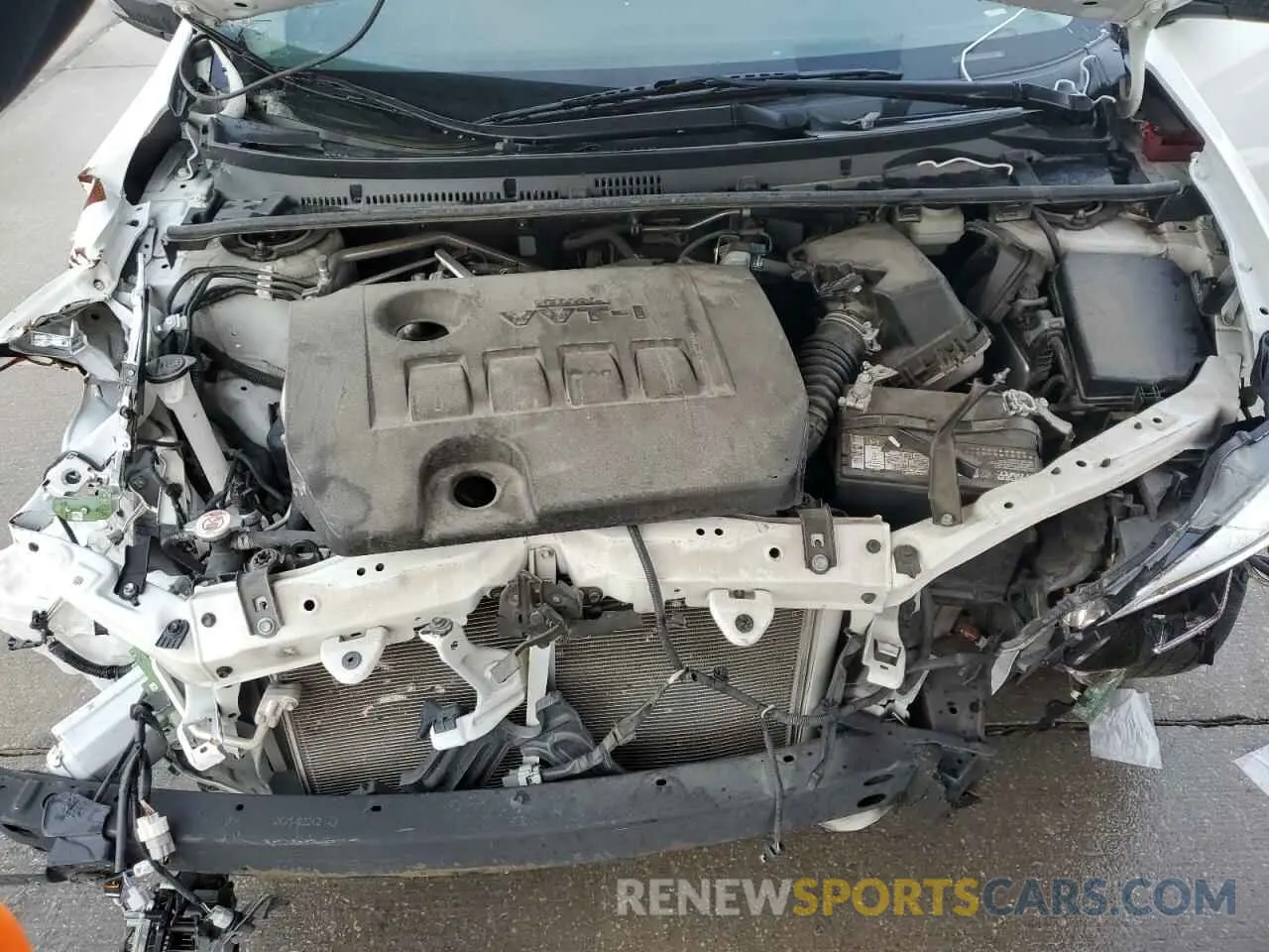 11 Photograph of a damaged car 5YFBURHE0KP904487 TOYOTA COROLLA 2019