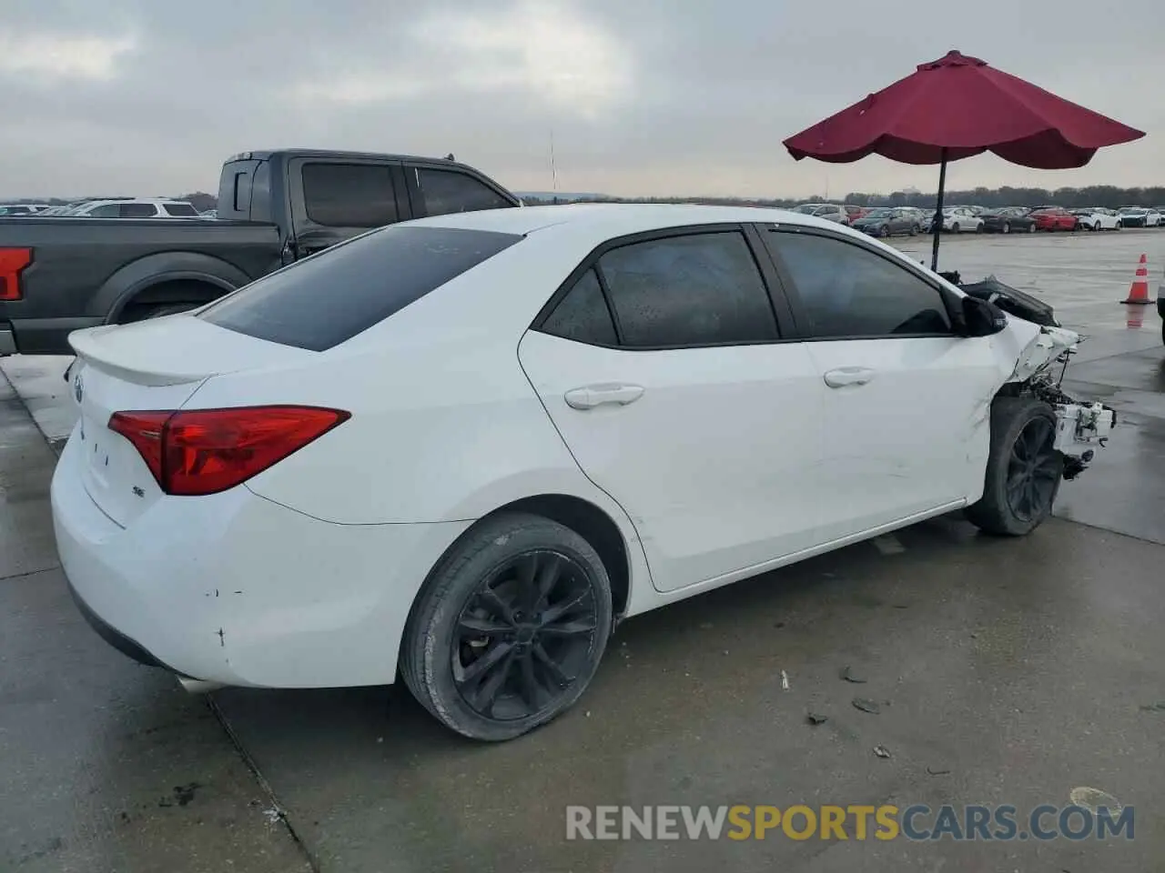3 Photograph of a damaged car 5YFBURHE0KP904487 TOYOTA COROLLA 2019
