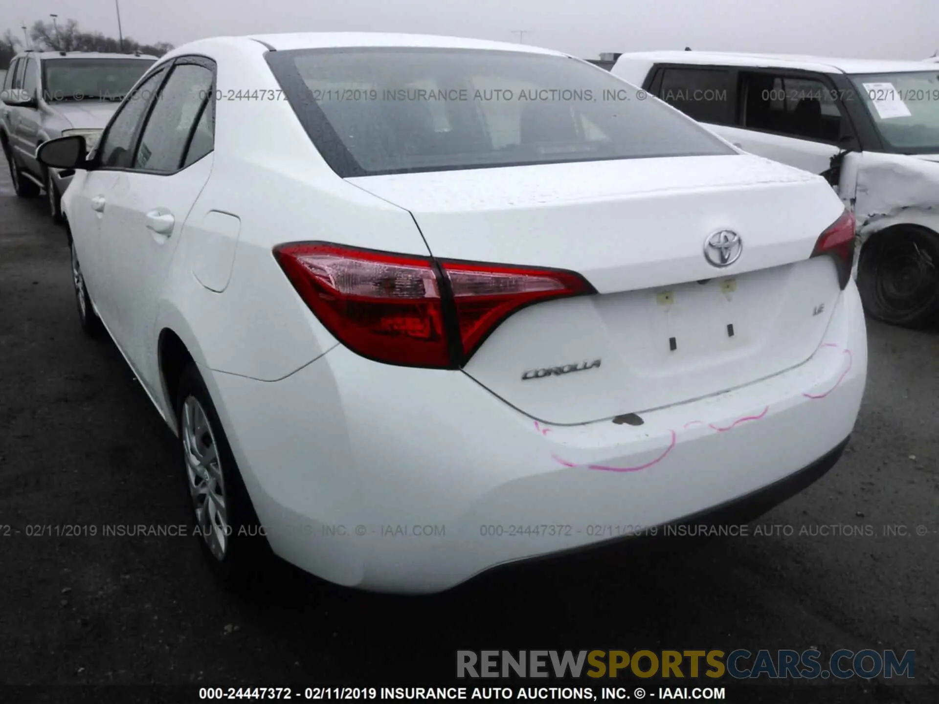 3 Photograph of a damaged car 5YFBURHE0KP906207 TOYOTA COROLLA 2019