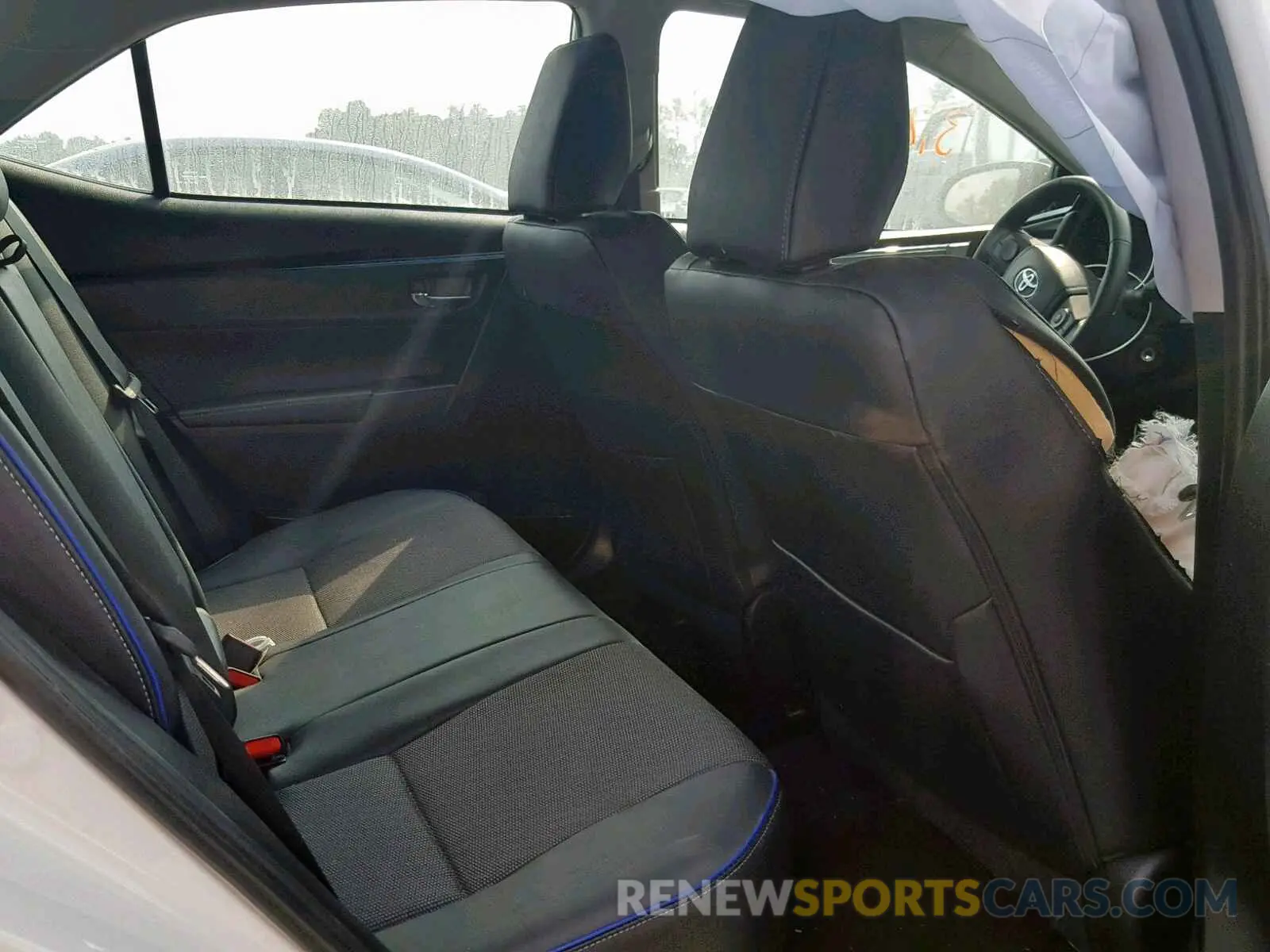 6 Photograph of a damaged car 5YFBURHE0KP909589 TOYOTA COROLLA 2019