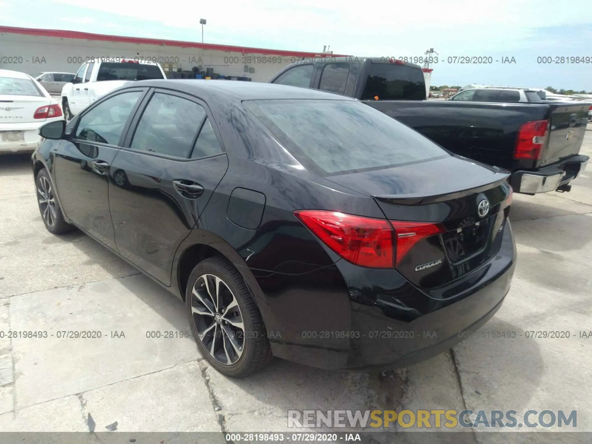 3 Photograph of a damaged car 5YFBURHE0KP915697 TOYOTA COROLLA 2019
