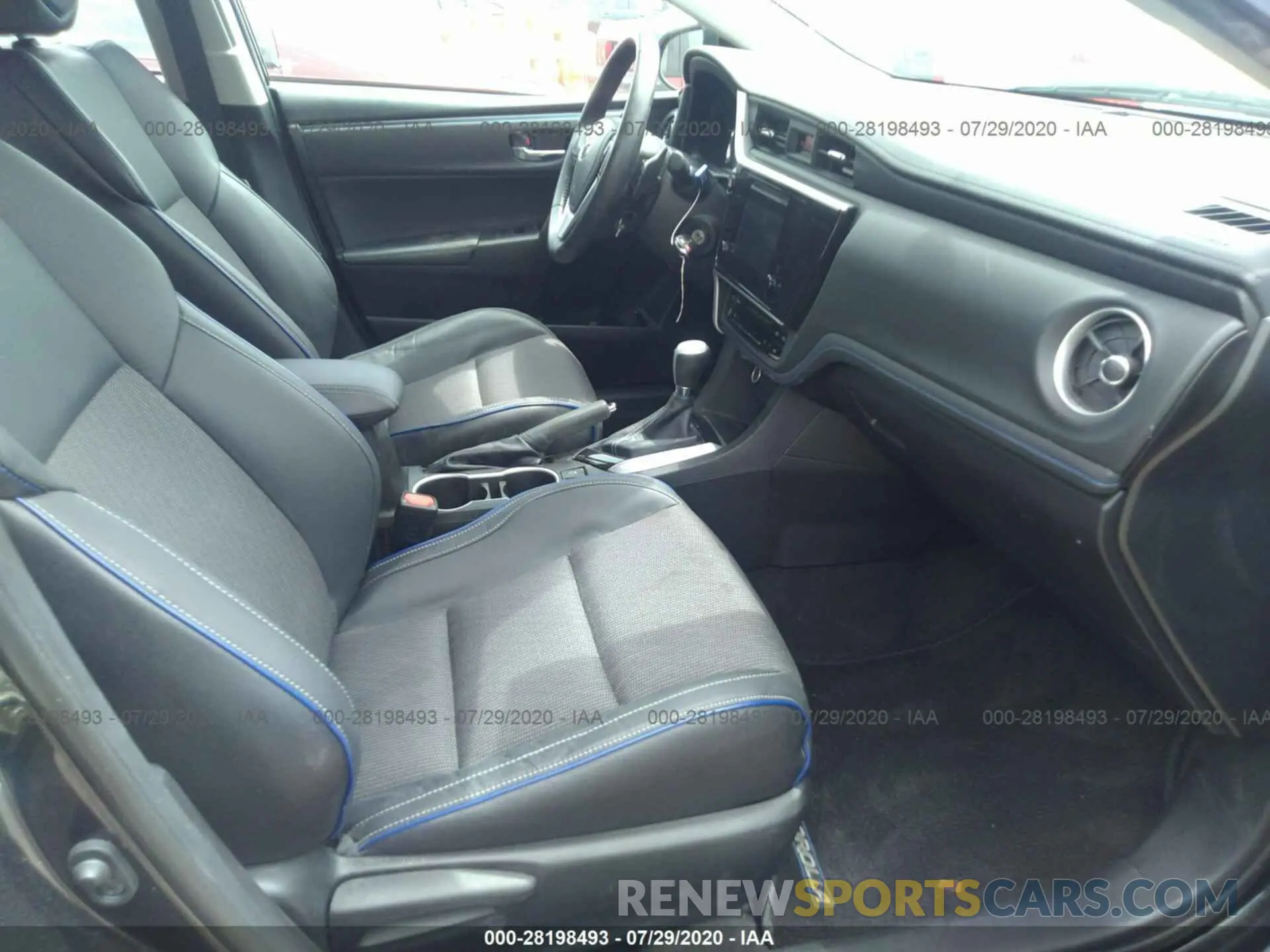 5 Photograph of a damaged car 5YFBURHE0KP915697 TOYOTA COROLLA 2019