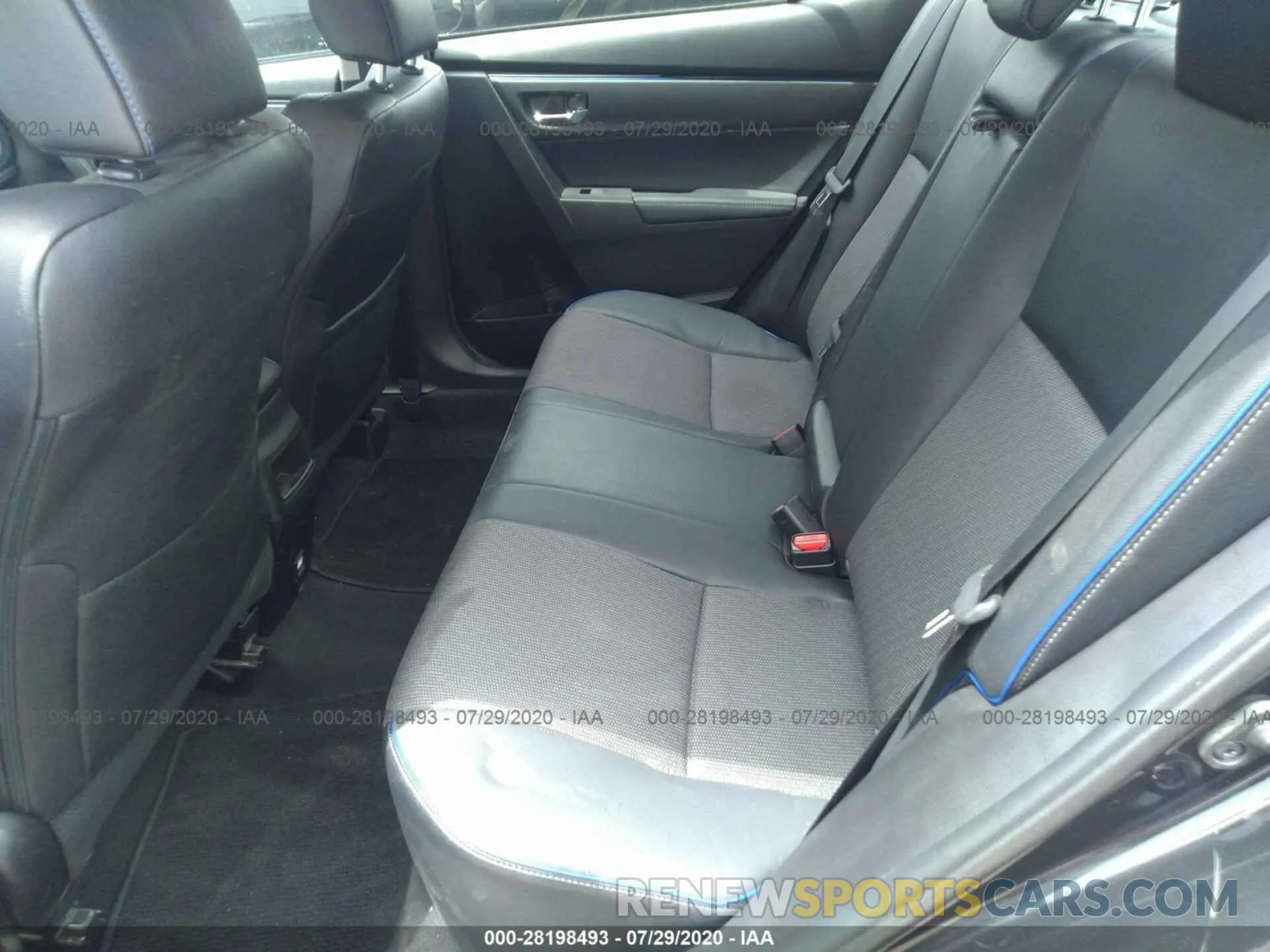 8 Photograph of a damaged car 5YFBURHE0KP915697 TOYOTA COROLLA 2019