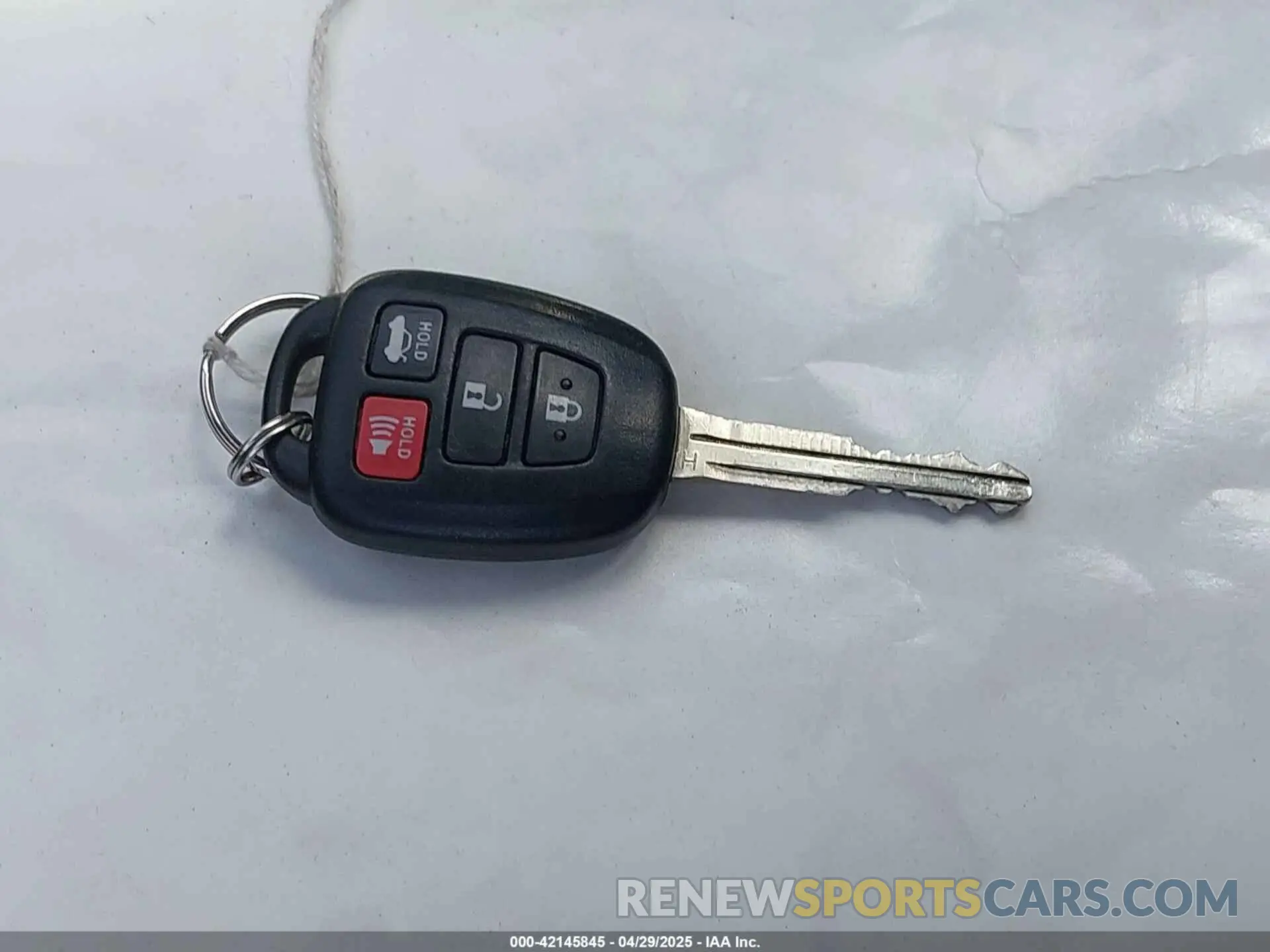 11 Photograph of a damaged car 5YFBURHE0KP916168 TOYOTA COROLLA 2019