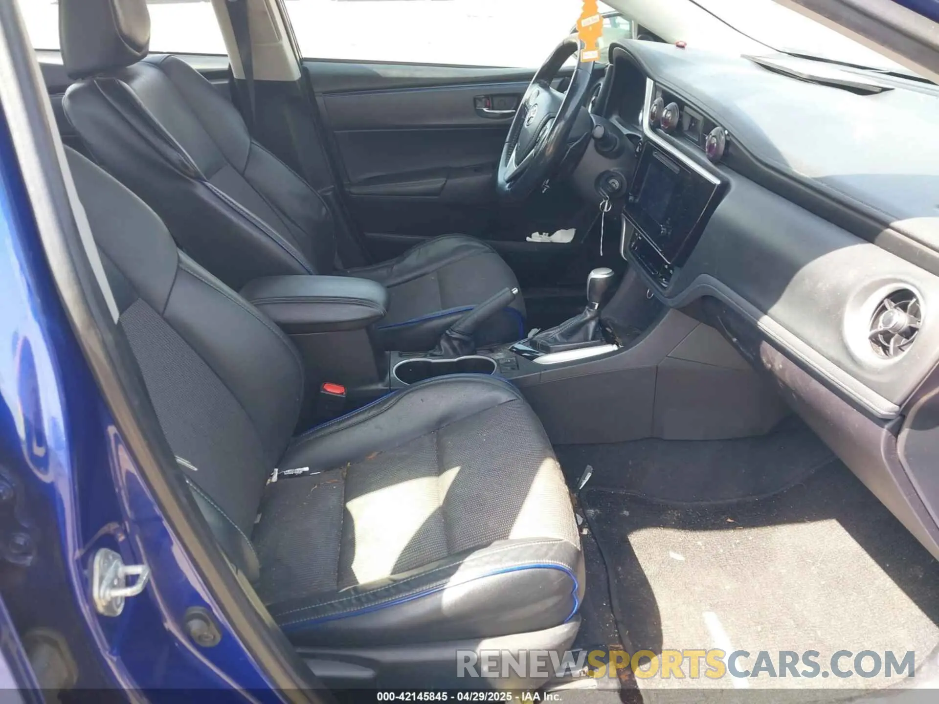 5 Photograph of a damaged car 5YFBURHE0KP916168 TOYOTA COROLLA 2019