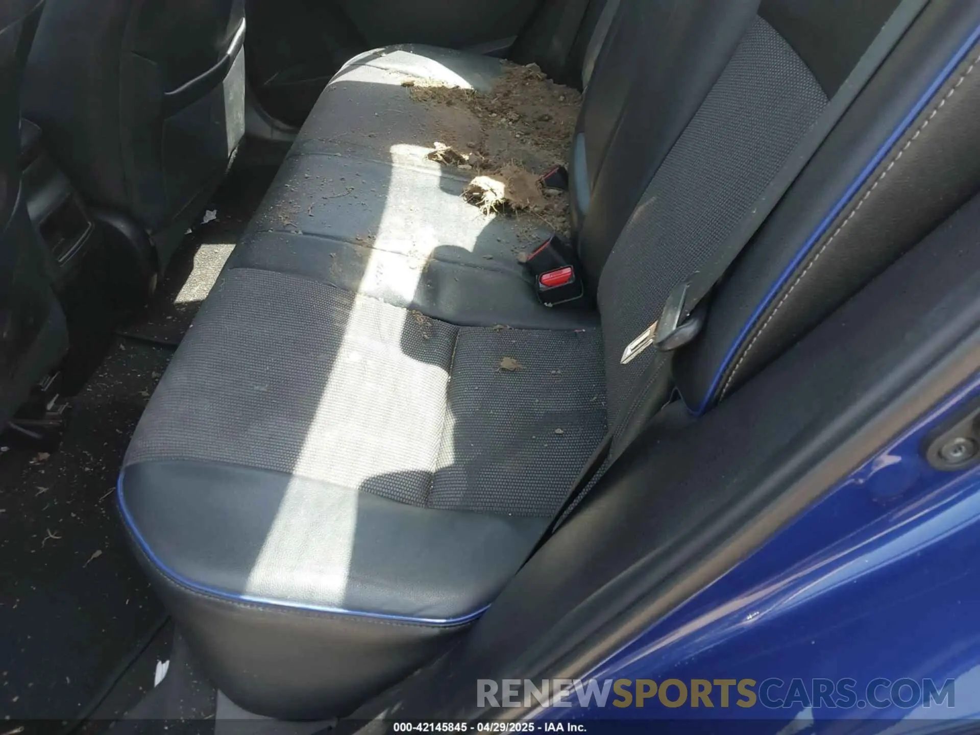8 Photograph of a damaged car 5YFBURHE0KP916168 TOYOTA COROLLA 2019