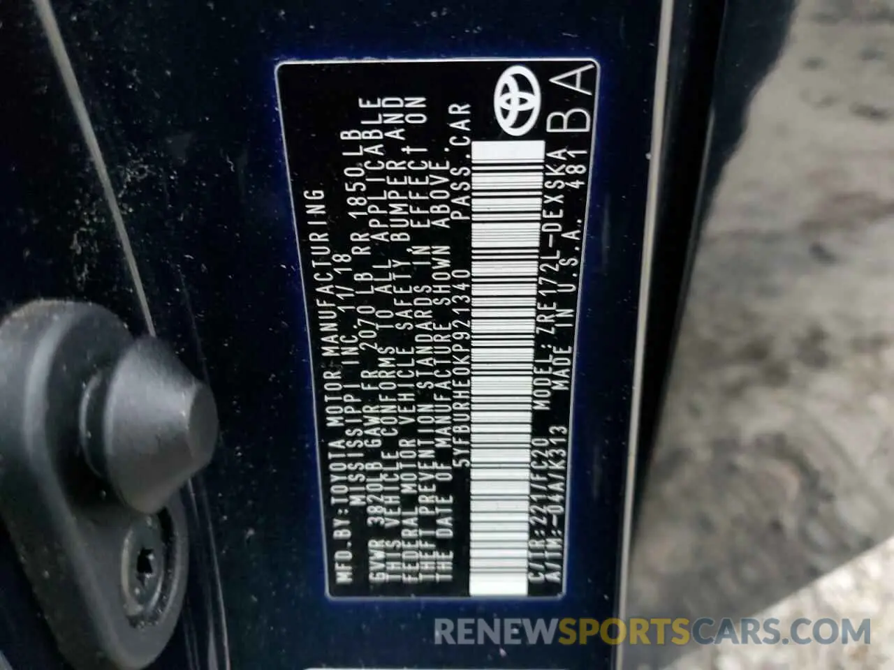 12 Photograph of a damaged car 5YFBURHE0KP921340 TOYOTA COROLLA 2019