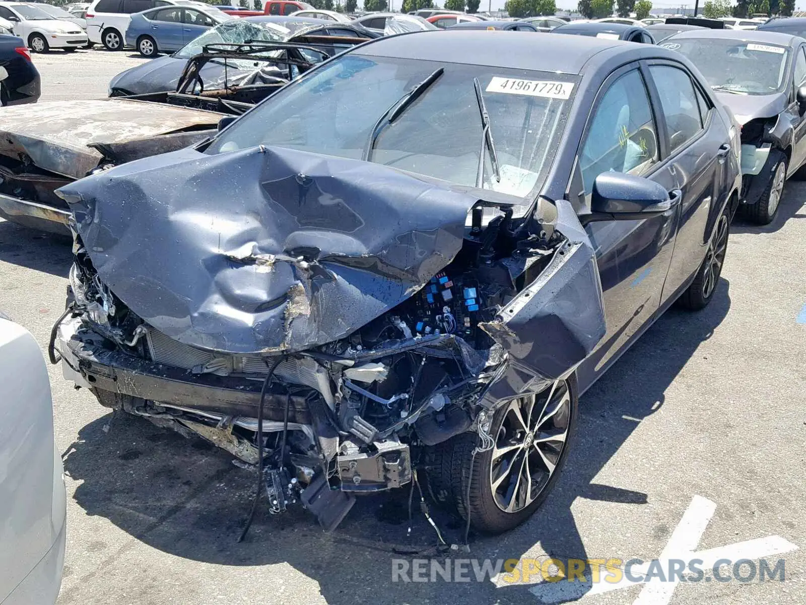 2 Photograph of a damaged car 5YFBURHE0KP923377 TOYOTA COROLLA 2019