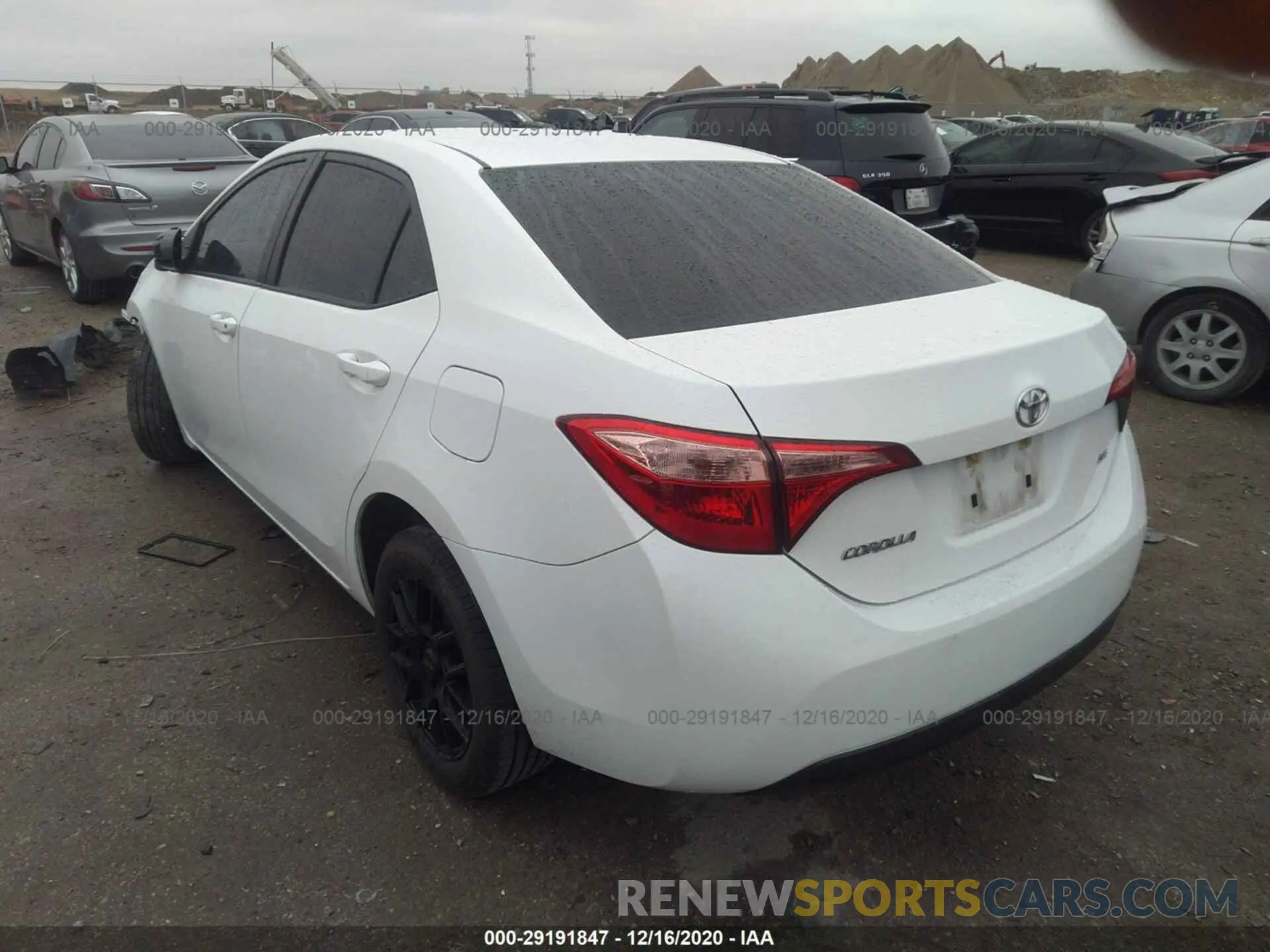 3 Photograph of a damaged car 5YFBURHE0KP925386 TOYOTA COROLLA 2019