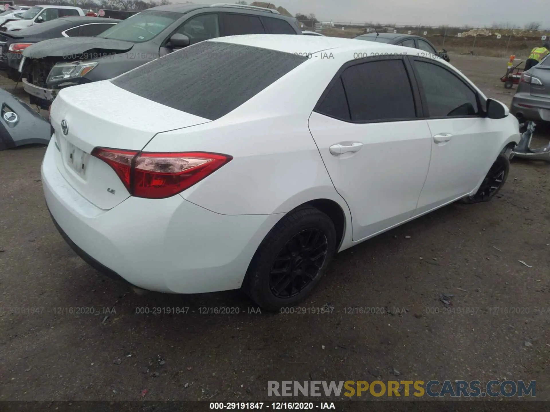 4 Photograph of a damaged car 5YFBURHE0KP925386 TOYOTA COROLLA 2019