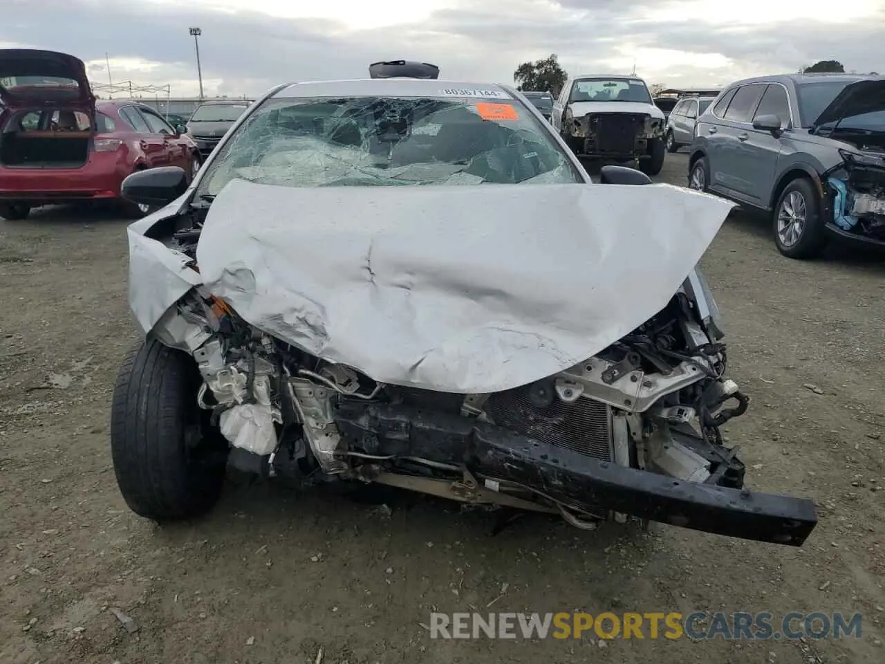 5 Photograph of a damaged car 5YFBURHE0KP931558 TOYOTA COROLLA 2019
