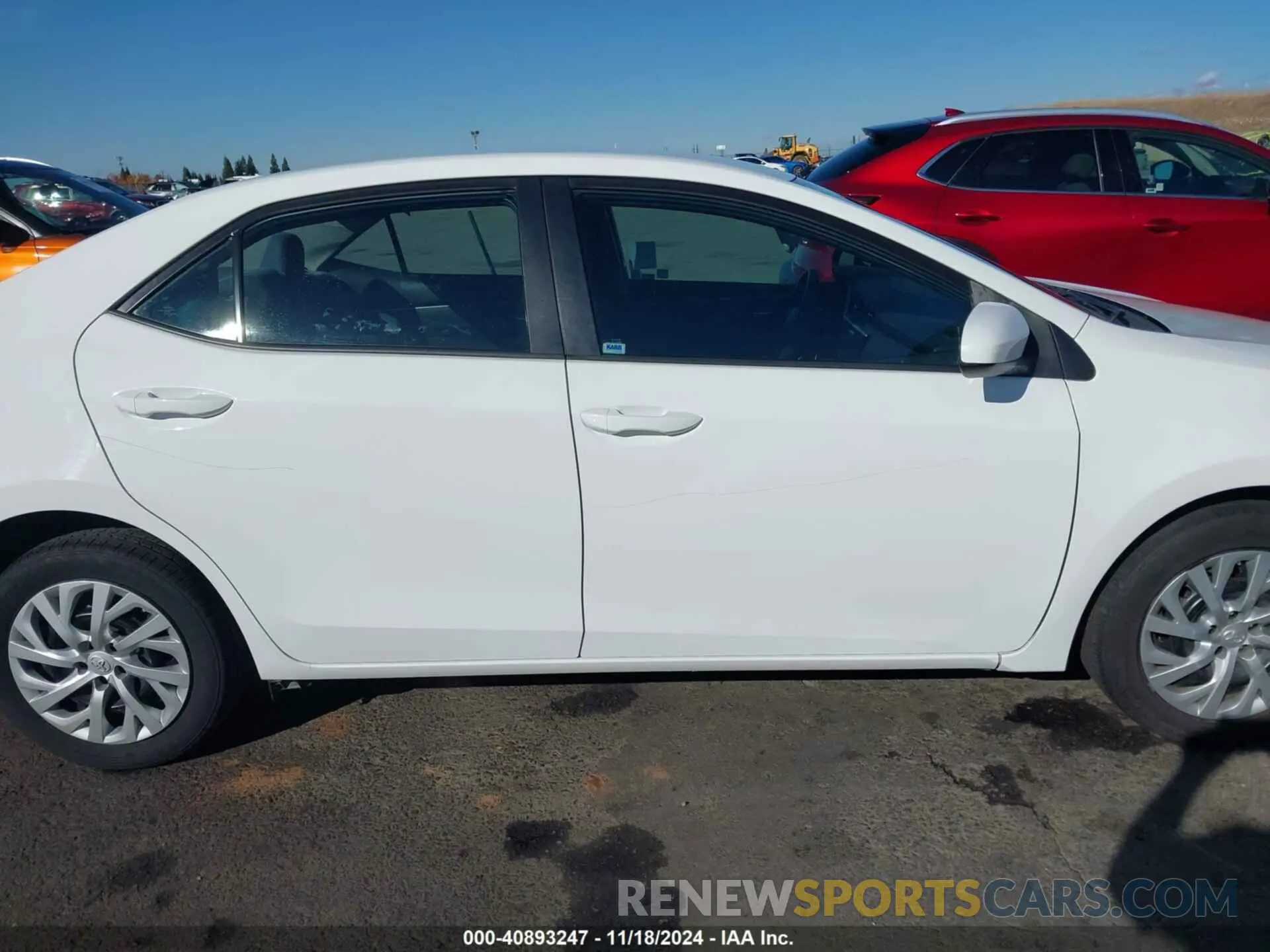 13 Photograph of a damaged car 5YFBURHE0KP935772 TOYOTA COROLLA 2019