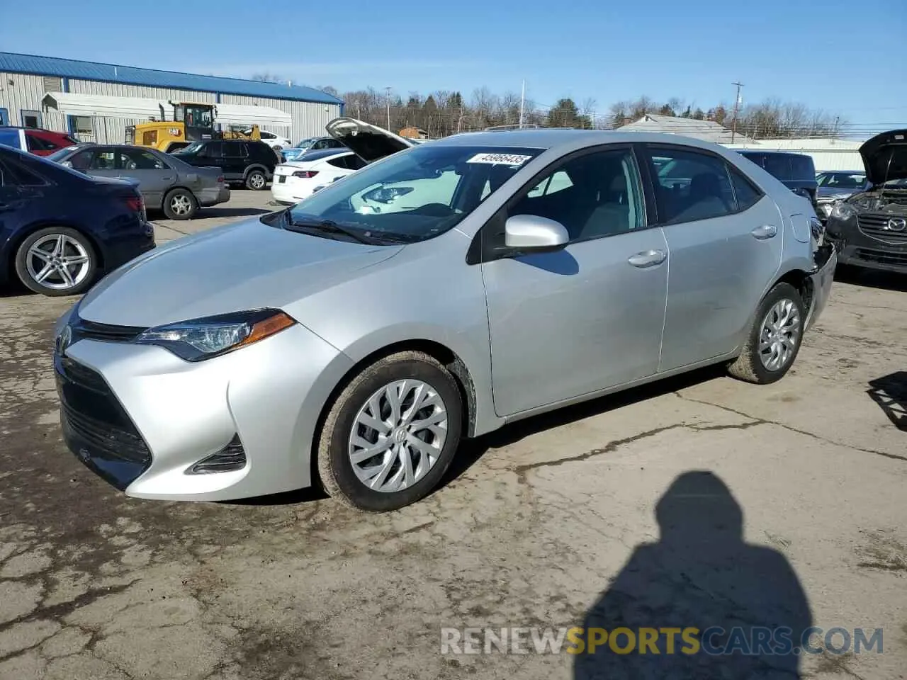1 Фотография поврежденного автомобиля 5YFBURHE0KP938140 TOYOTA COROLLA 2019