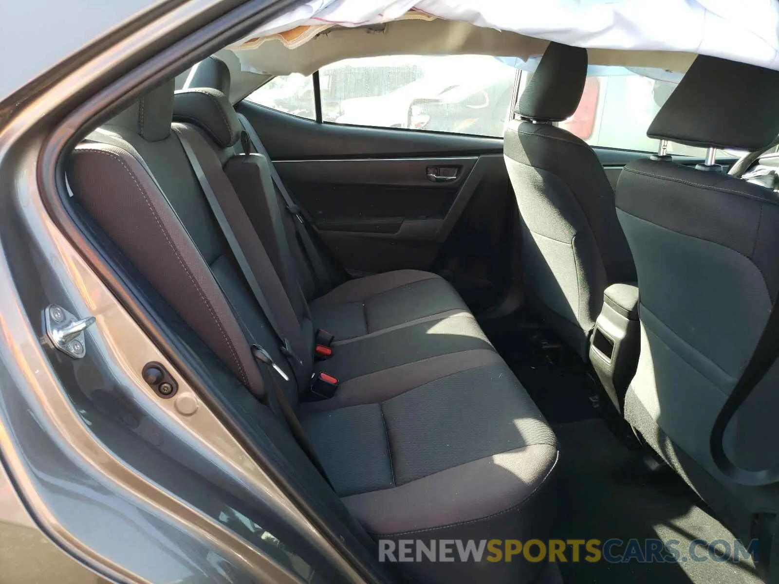 6 Photograph of a damaged car 5YFBURHE0KP942737 TOYOTA COROLLA 2019