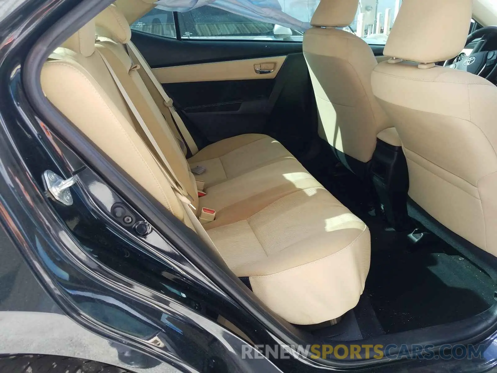 6 Photograph of a damaged car 5YFBURHE0KP945752 TOYOTA COROLLA 2019