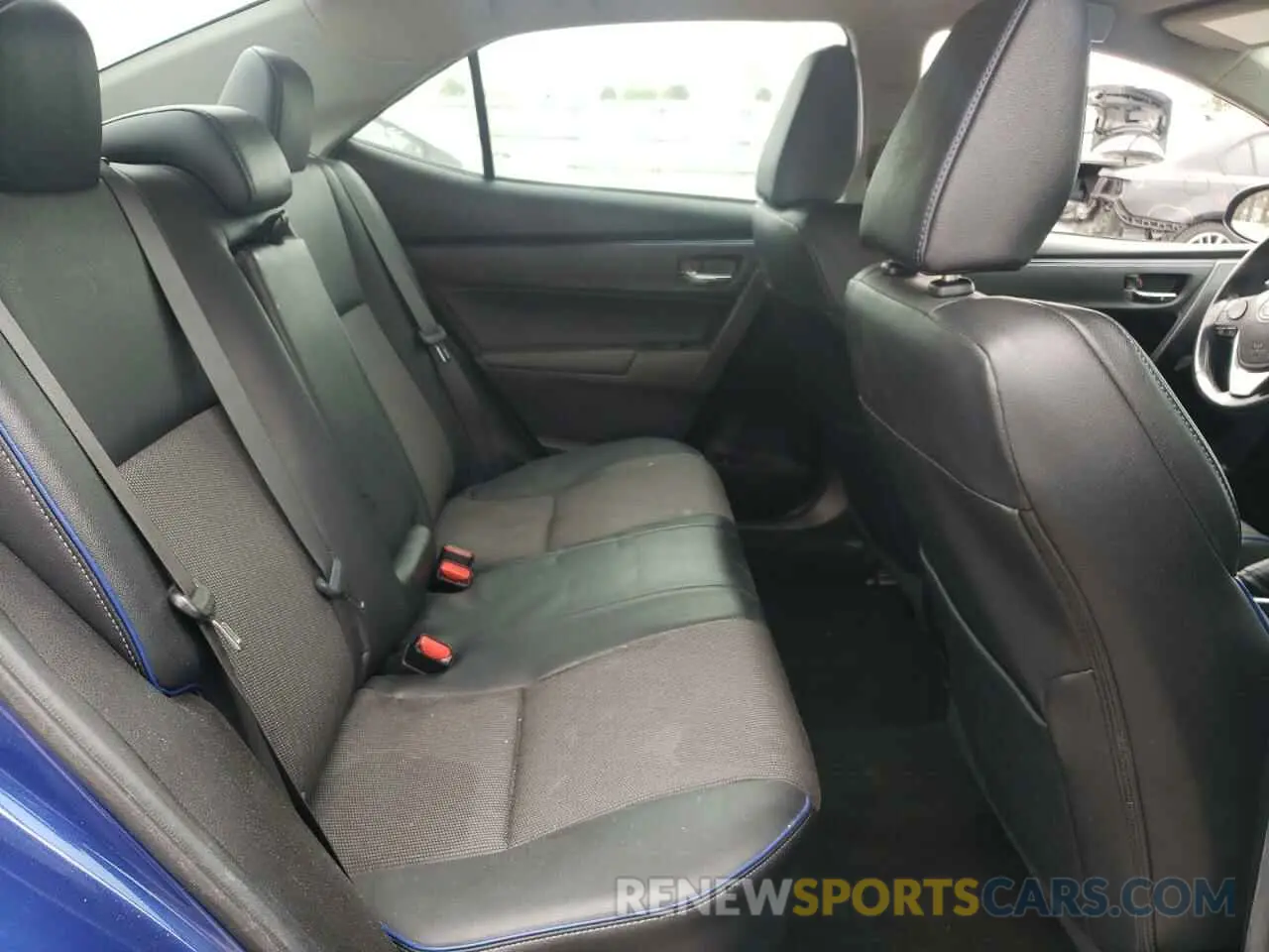 10 Фотография поврежденного автомобиля 5YFBURHE0KP946464 TOYOTA COROLLA 2019
