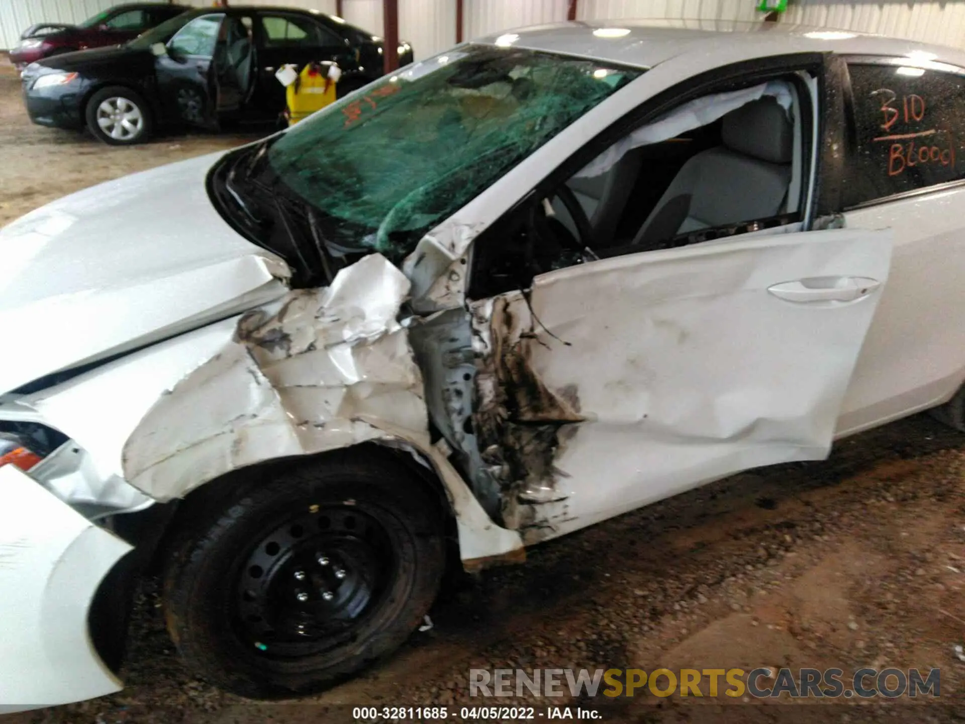 6 Photograph of a damaged car 5YFBURHE1KP857308 TOYOTA COROLLA 2019