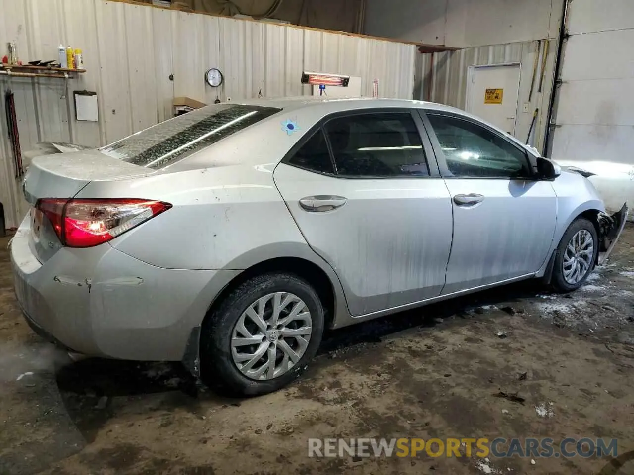3 Photograph of a damaged car 5YFBURHE1KP860337 TOYOTA COROLLA 2019