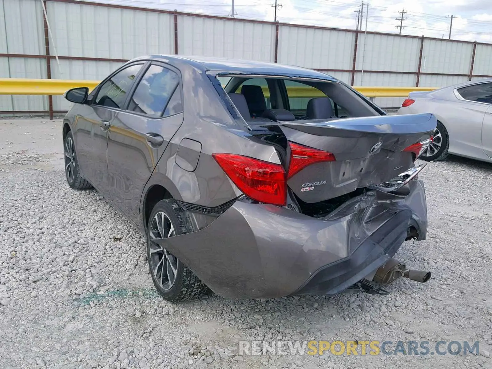3 Photograph of a damaged car 5YFBURHE1KP861634 TOYOTA COROLLA 2019