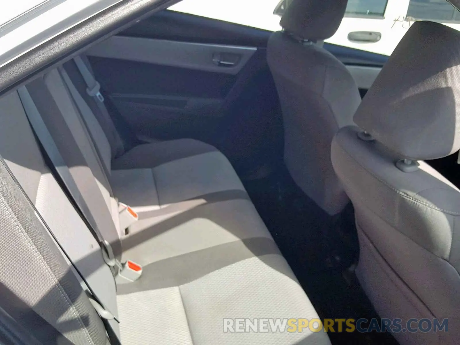 6 Photograph of a damaged car 5YFBURHE1KP867742 TOYOTA COROLLA 2019