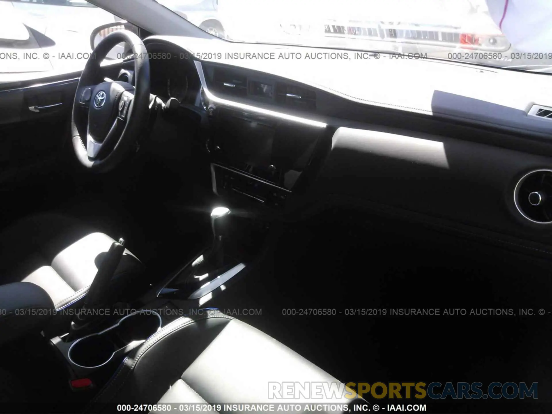 5 Photograph of a damaged car 5YFBURHE1KP868115 TOYOTA COROLLA 2019