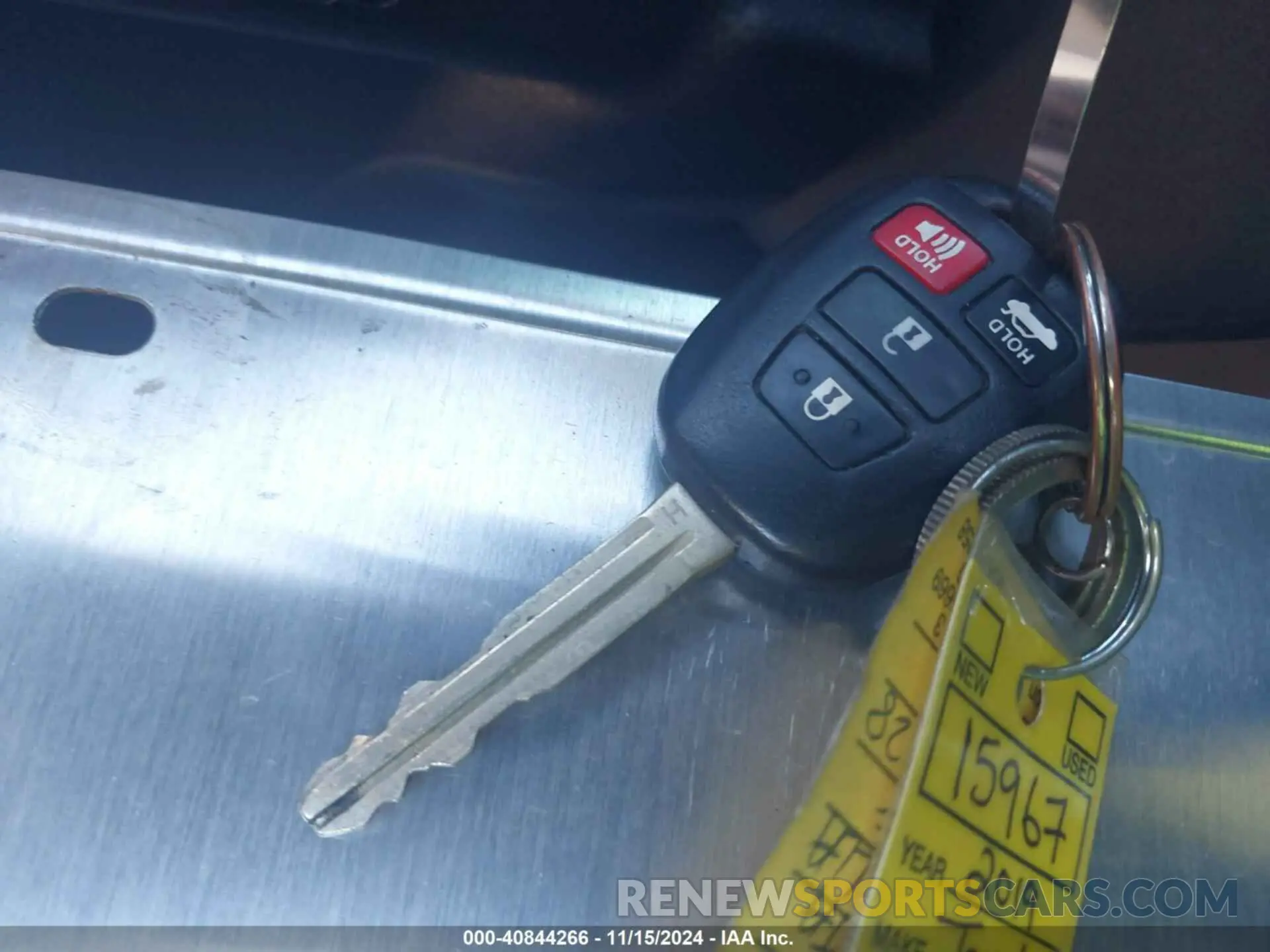 11 Photograph of a damaged car 5YFBURHE1KP869104 TOYOTA COROLLA 2019