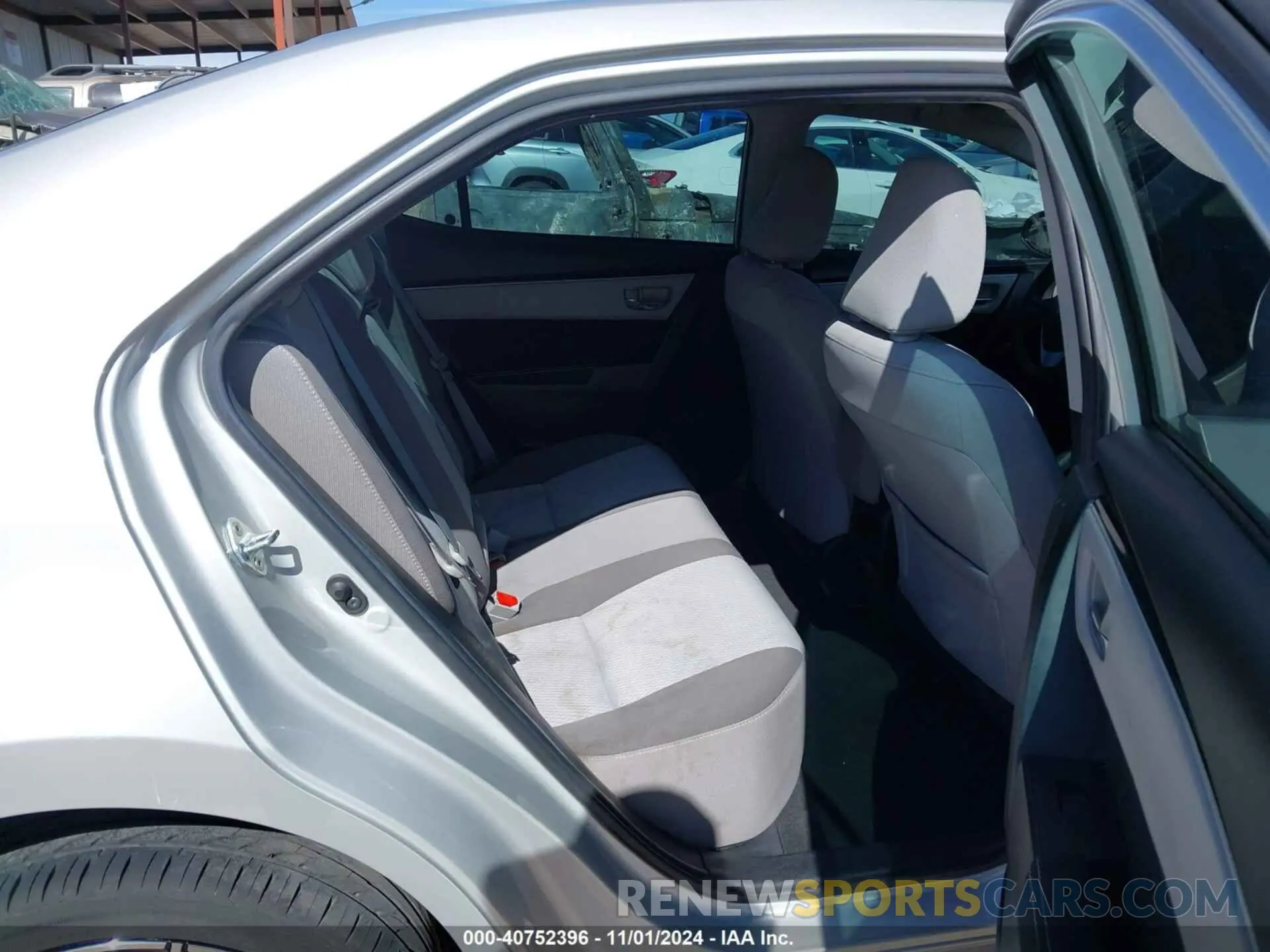 8 Photograph of a damaged car 5YFBURHE1KP876330 TOYOTA COROLLA 2019