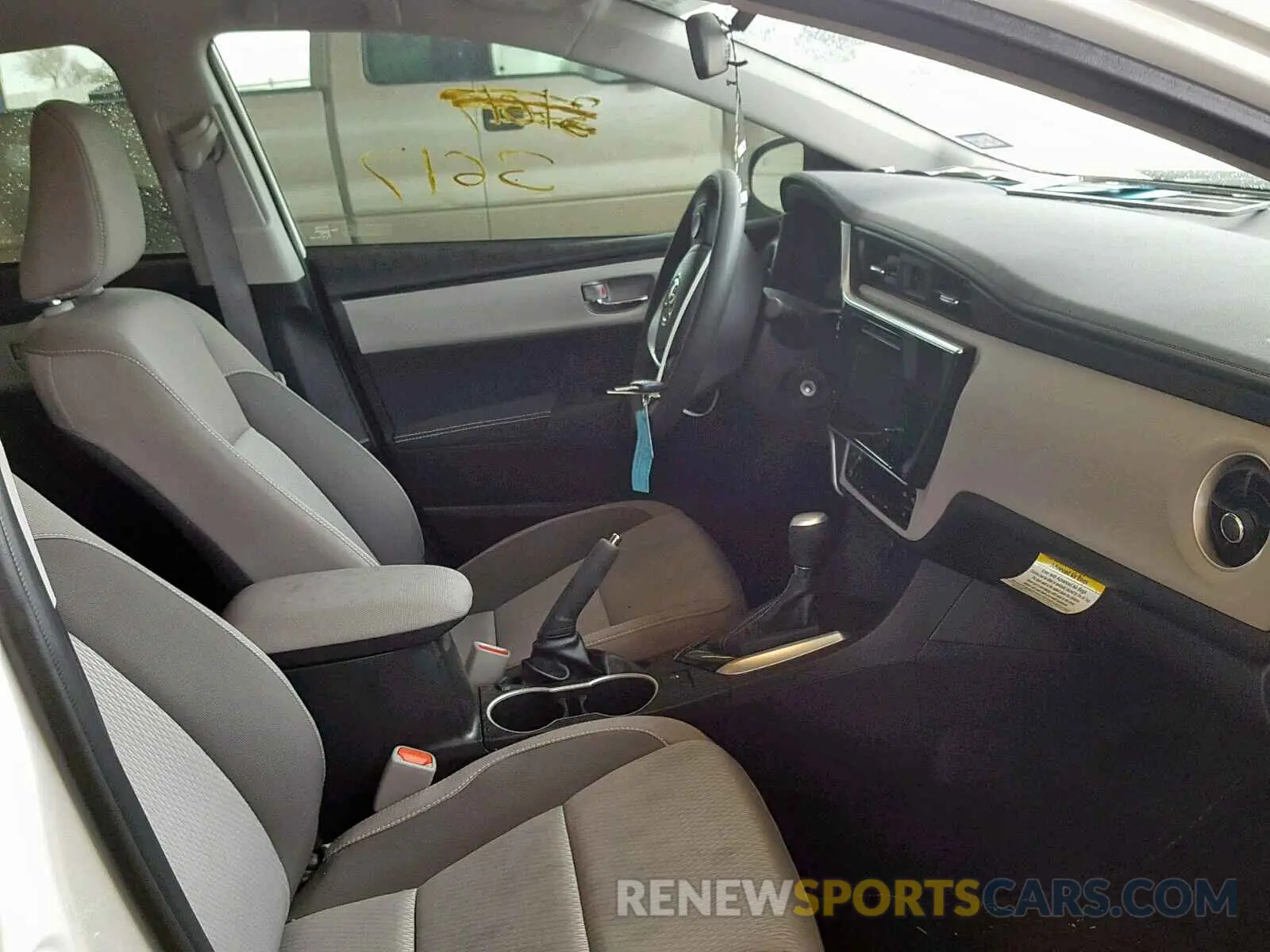 5 Photograph of a damaged car 5YFBURHE1KP878546 TOYOTA COROLLA 2019