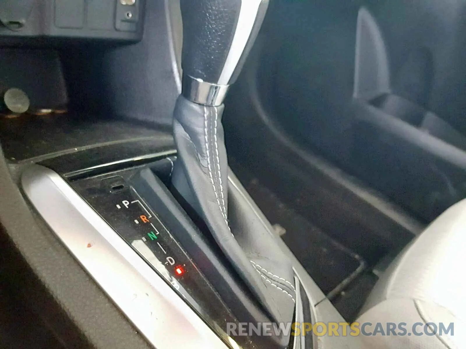 9 Photograph of a damaged car 5YFBURHE1KP878546 TOYOTA COROLLA 2019