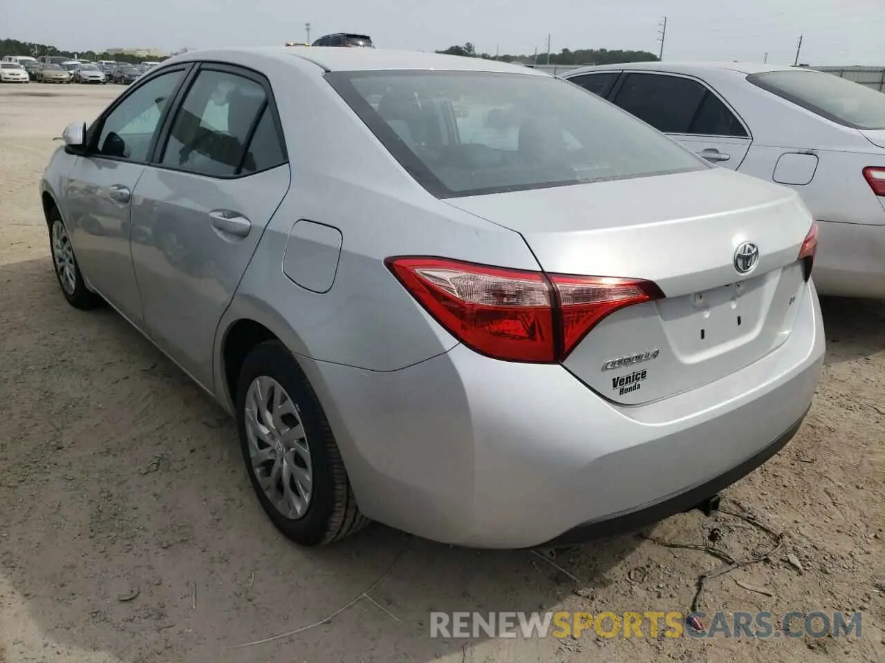 3 Photograph of a damaged car 5YFBURHE1KP878739 TOYOTA COROLLA 2019