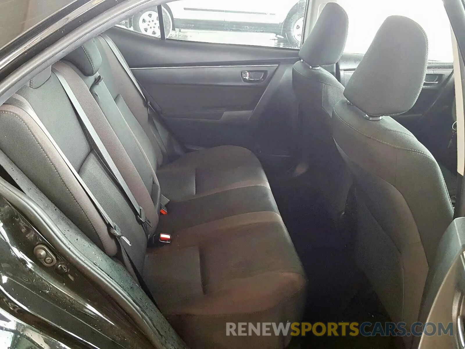 6 Photograph of a damaged car 5YFBURHE1KP878921 TOYOTA COROLLA 2019