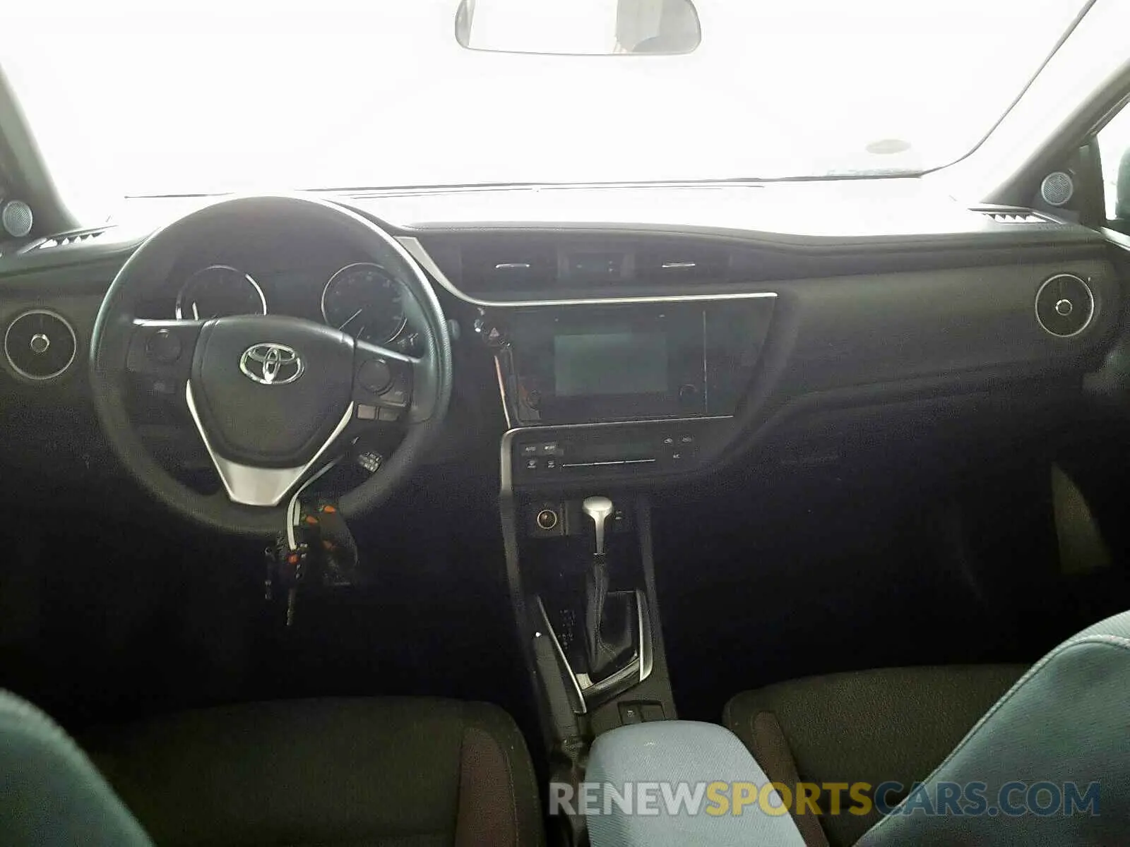 9 Photograph of a damaged car 5YFBURHE1KP878921 TOYOTA COROLLA 2019