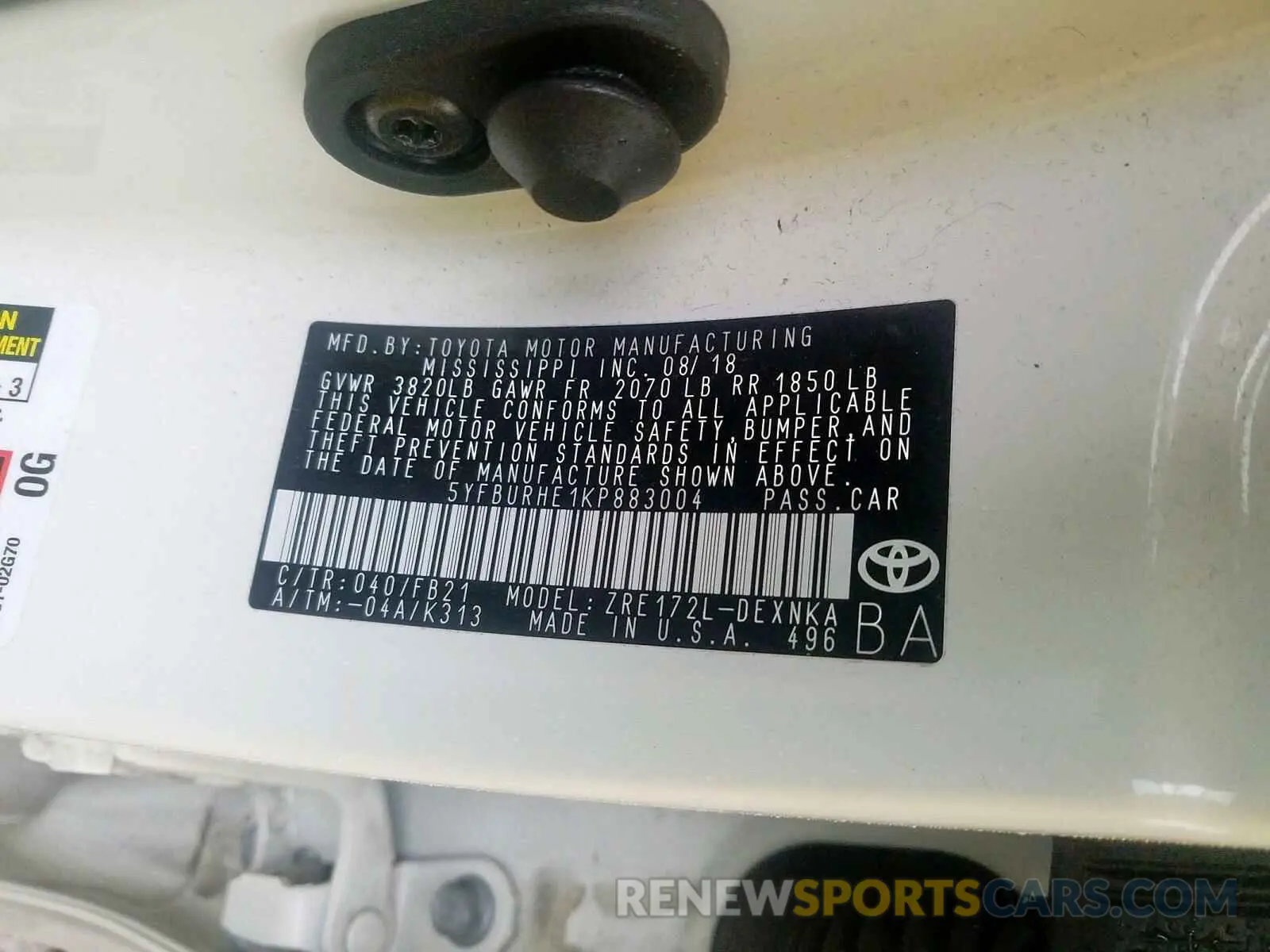 10 Photograph of a damaged car 5YFBURHE1KP883004 TOYOTA COROLLA 2019