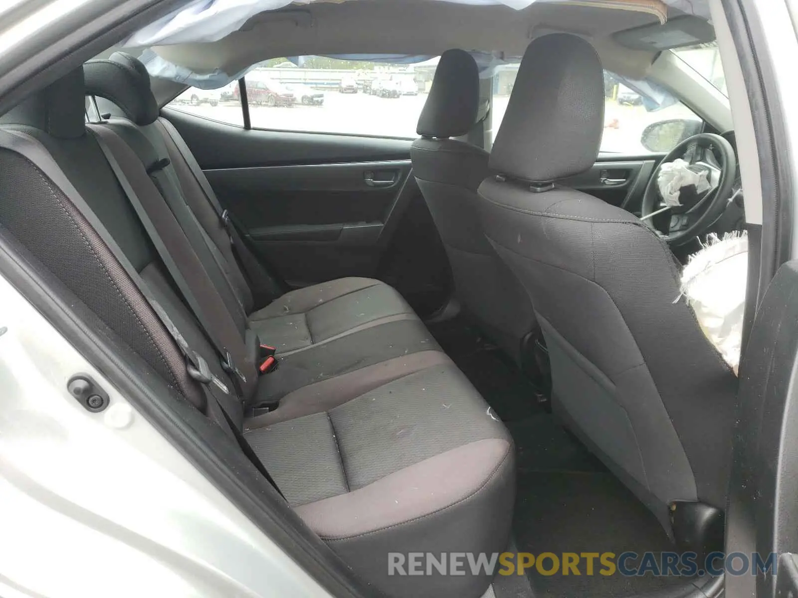 6 Photograph of a damaged car 5YFBURHE1KP883049 TOYOTA COROLLA 2019