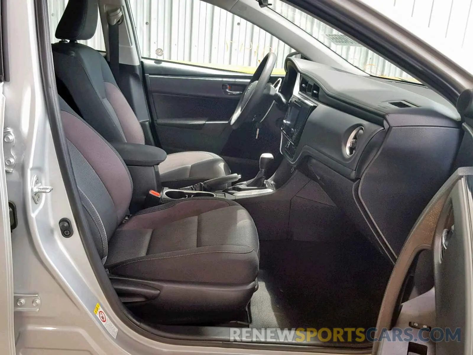5 Photograph of a damaged car 5YFBURHE1KP883472 TOYOTA COROLLA 2019