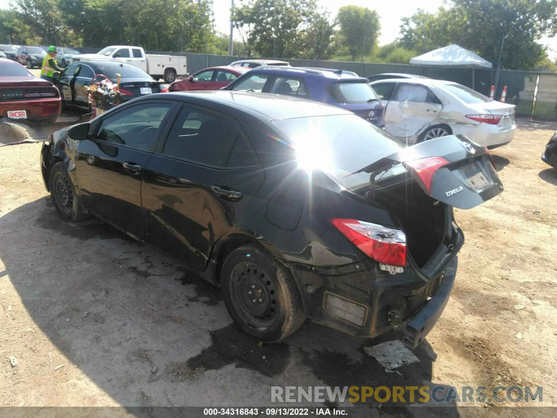 3 Photograph of a damaged car 5YFBURHE1KP885111 TOYOTA COROLLA 2019
